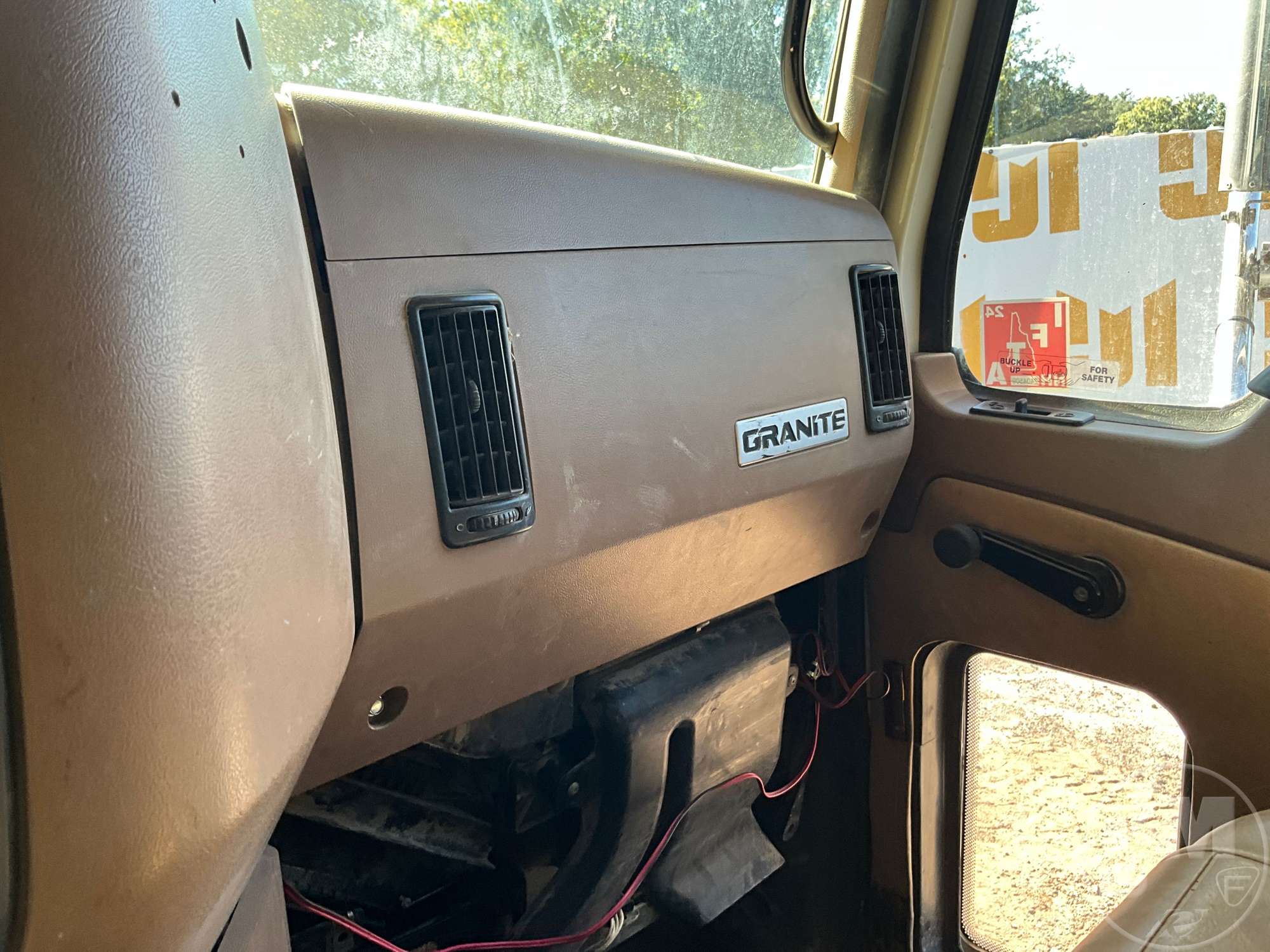2012 Mack GU GRANITE