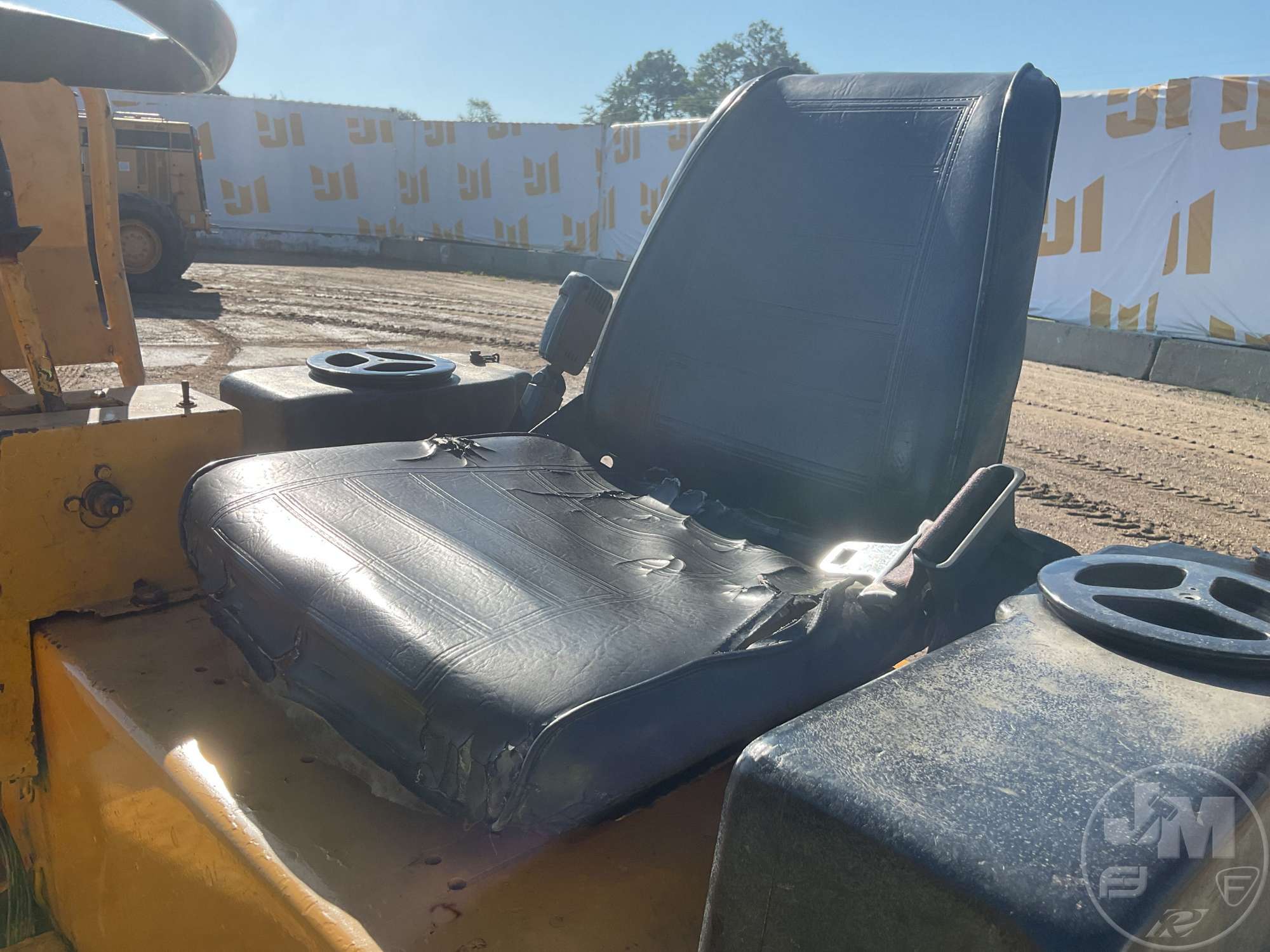 1998 Caterpillar CB224C