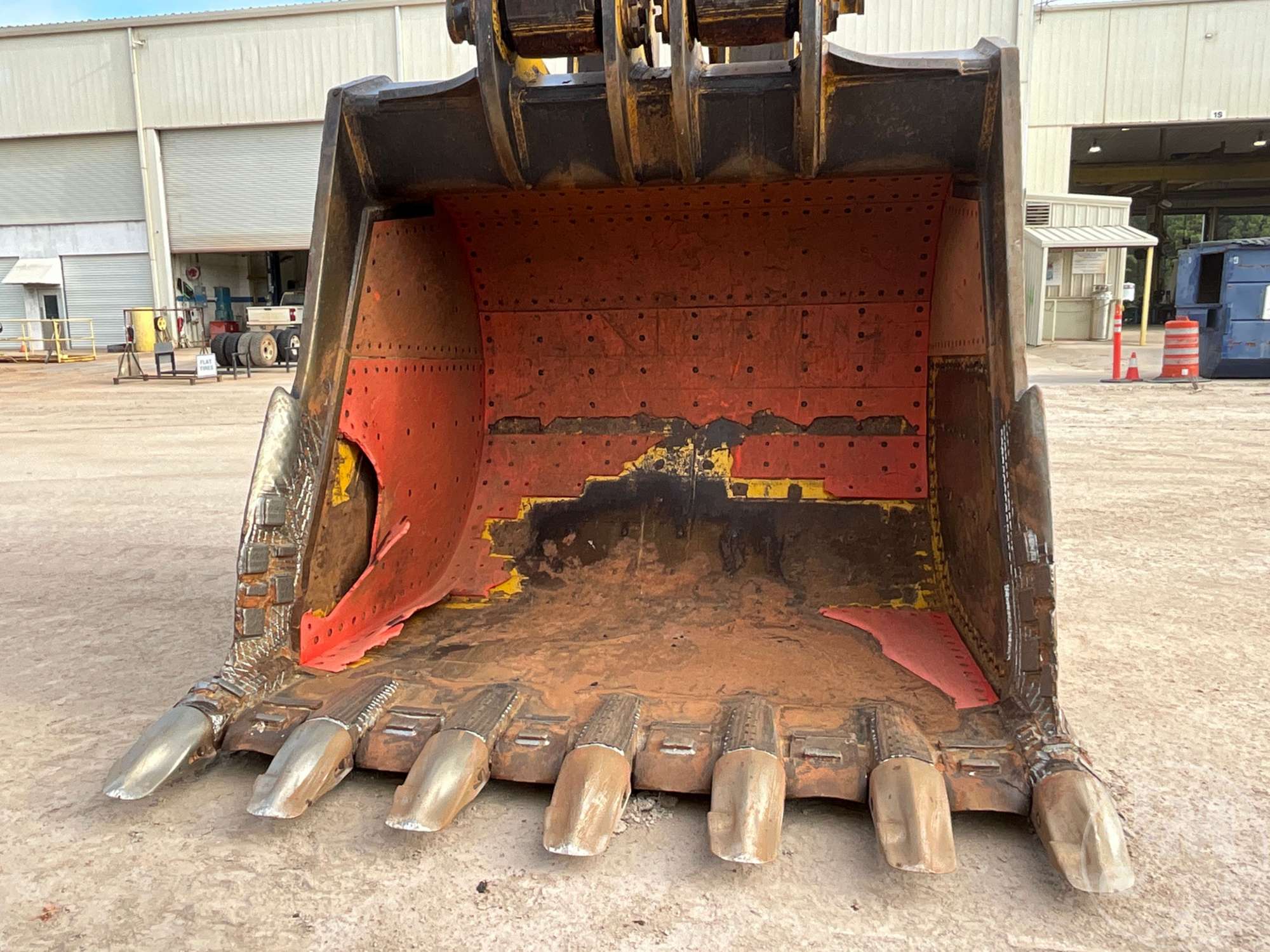 2019 Komatsu PC2000-11