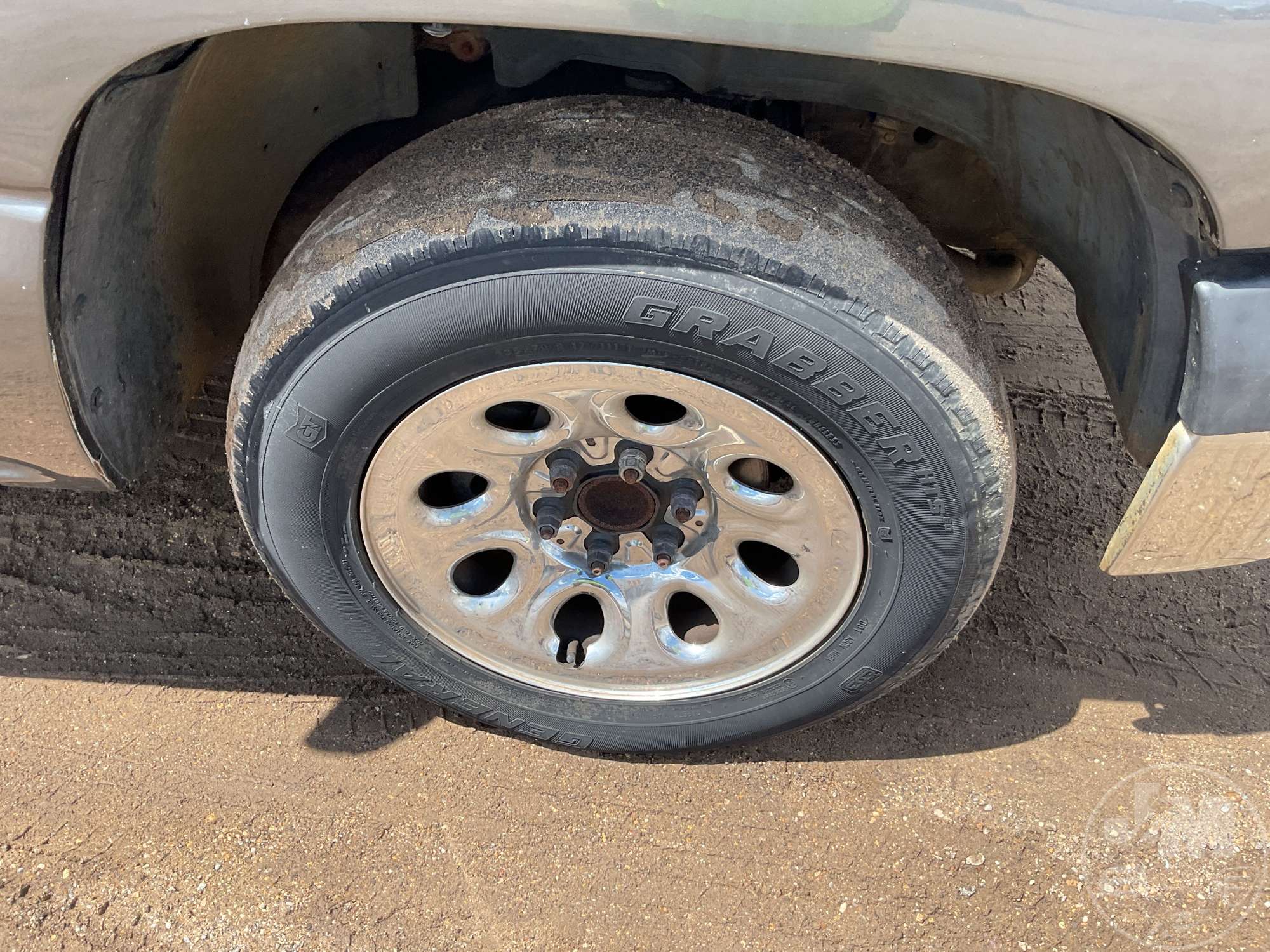 2002 Chevrolet SILVERADO