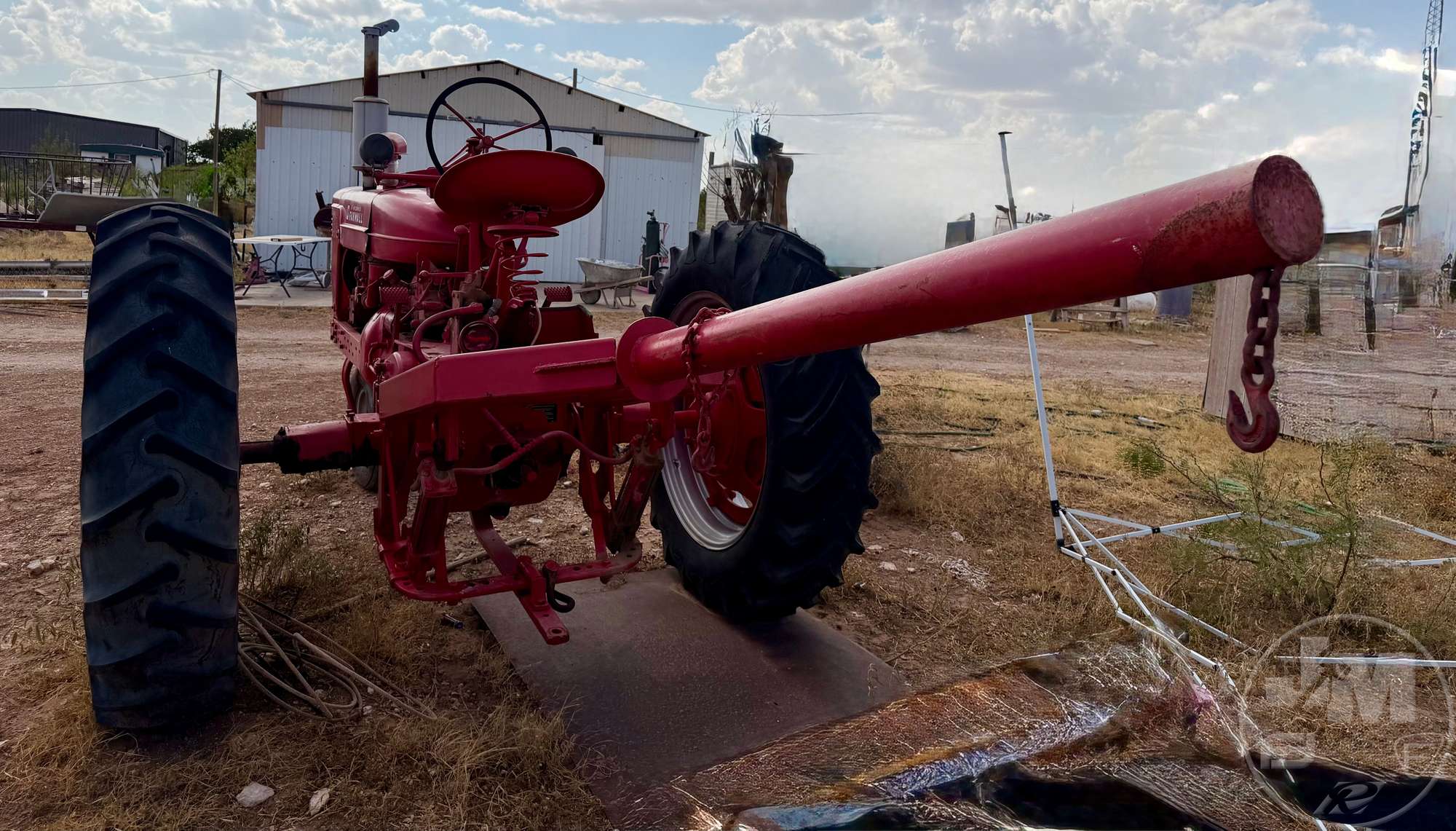 0 International MCCORMICK FARMALL