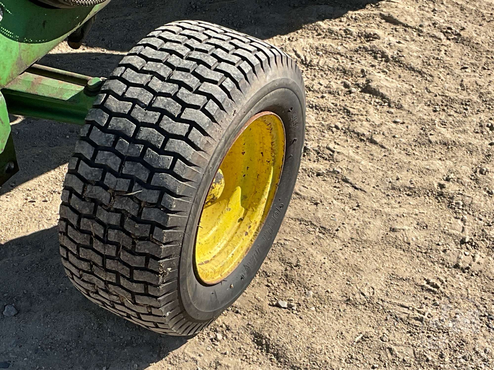1973 John Deere 112