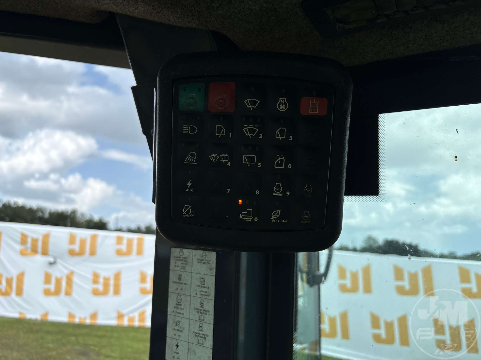 2019 John Deere 750K LGP