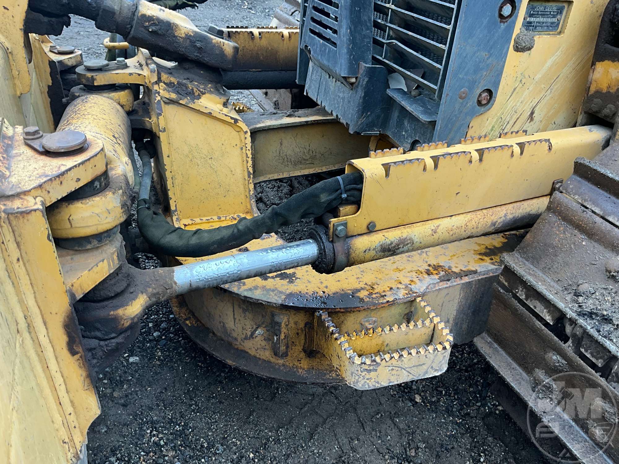 2005 John Deere 450J LT