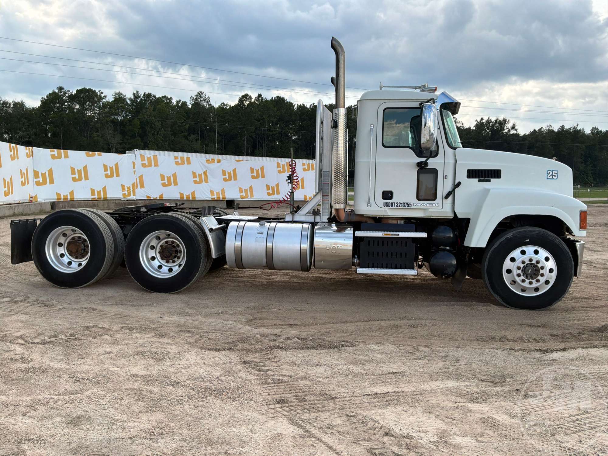 2016 Mack CHU PINNACLE