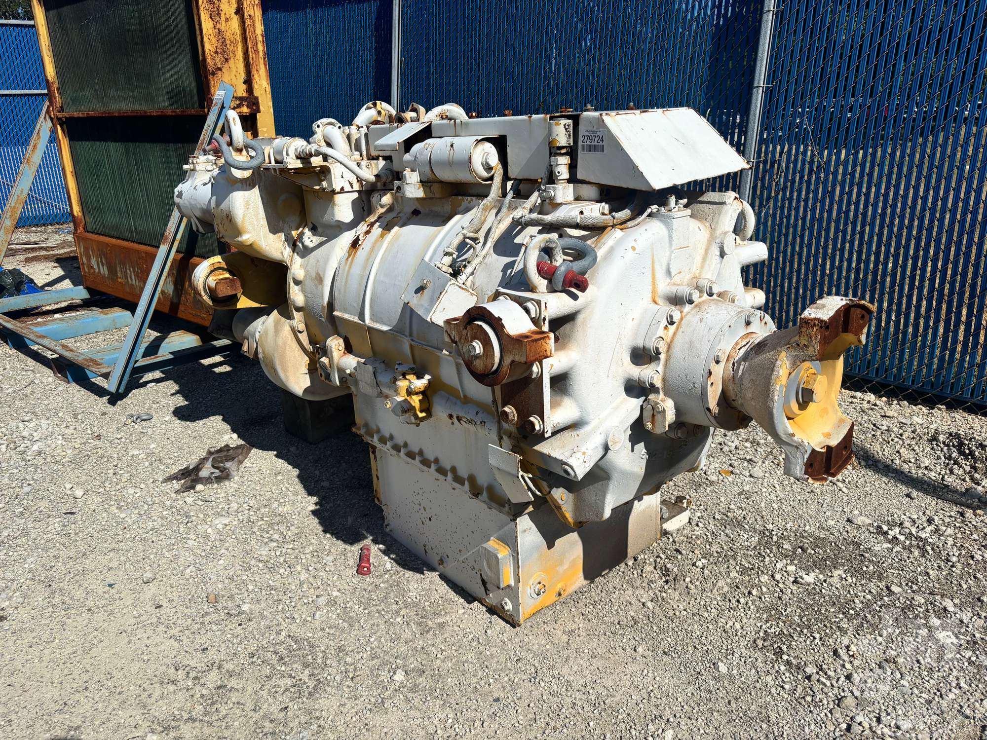 0 Komatsu 530M TRANSMISSION