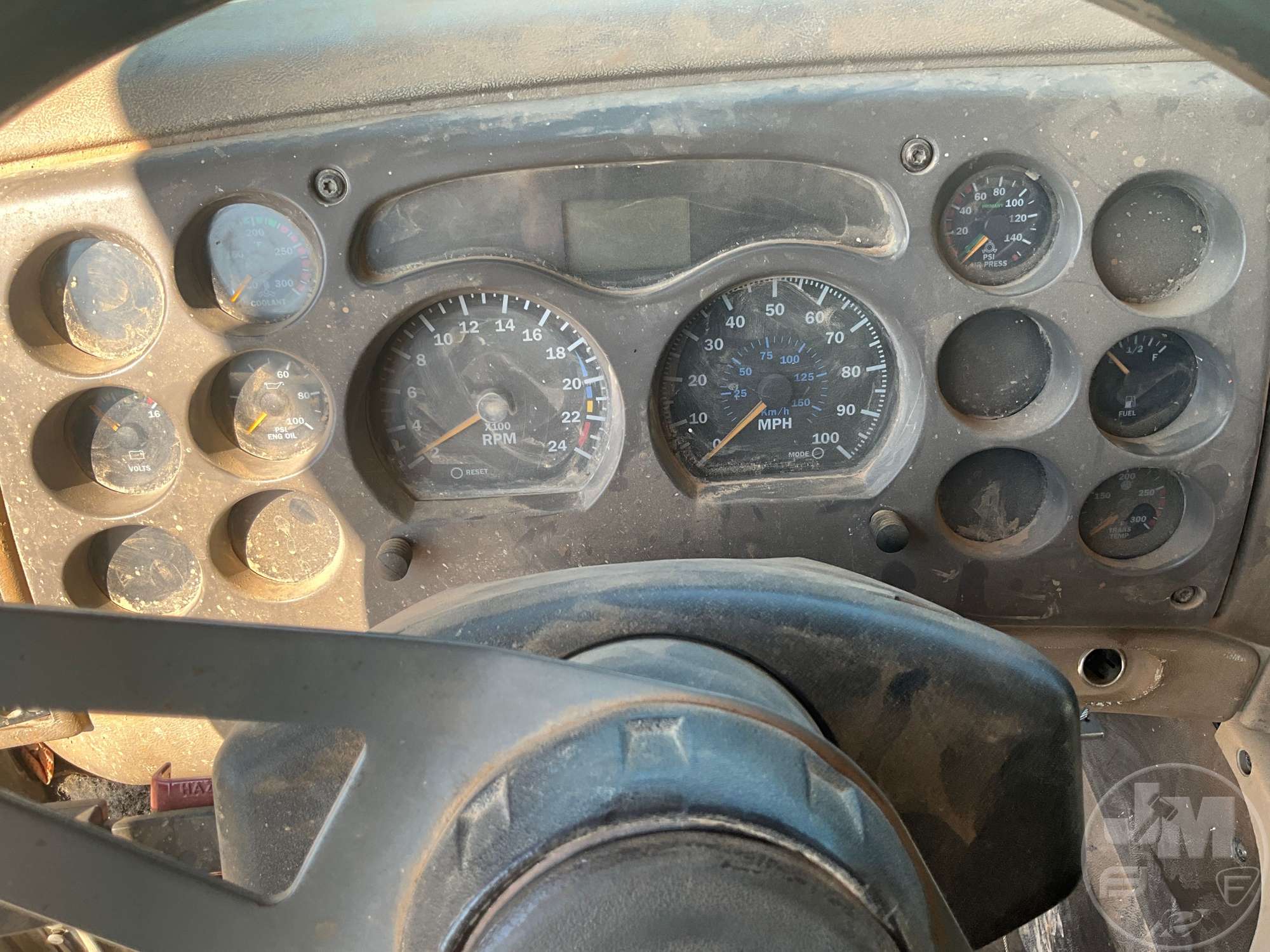 2004 Mack CH613