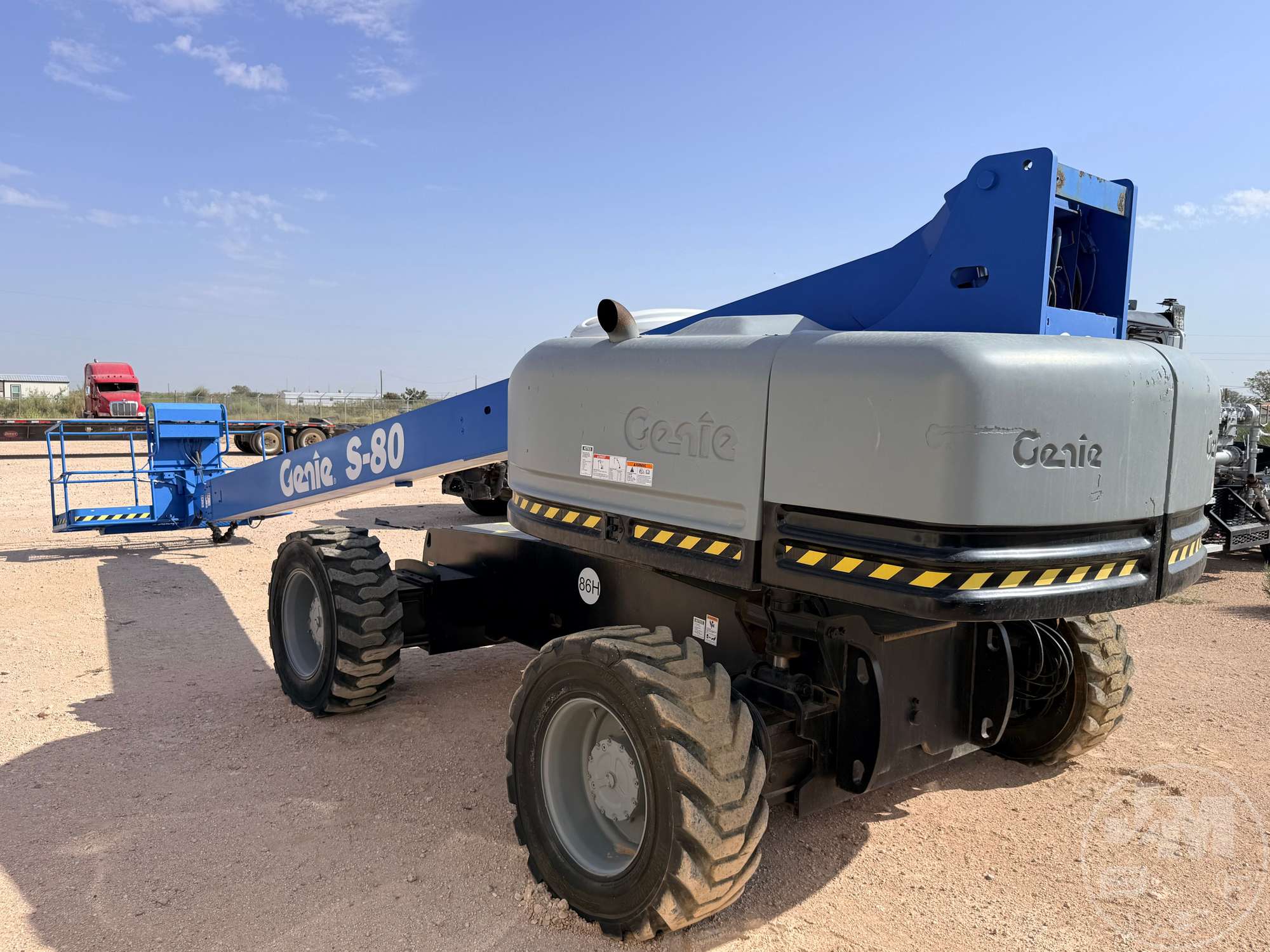 Photo of 2006 Genie S-80