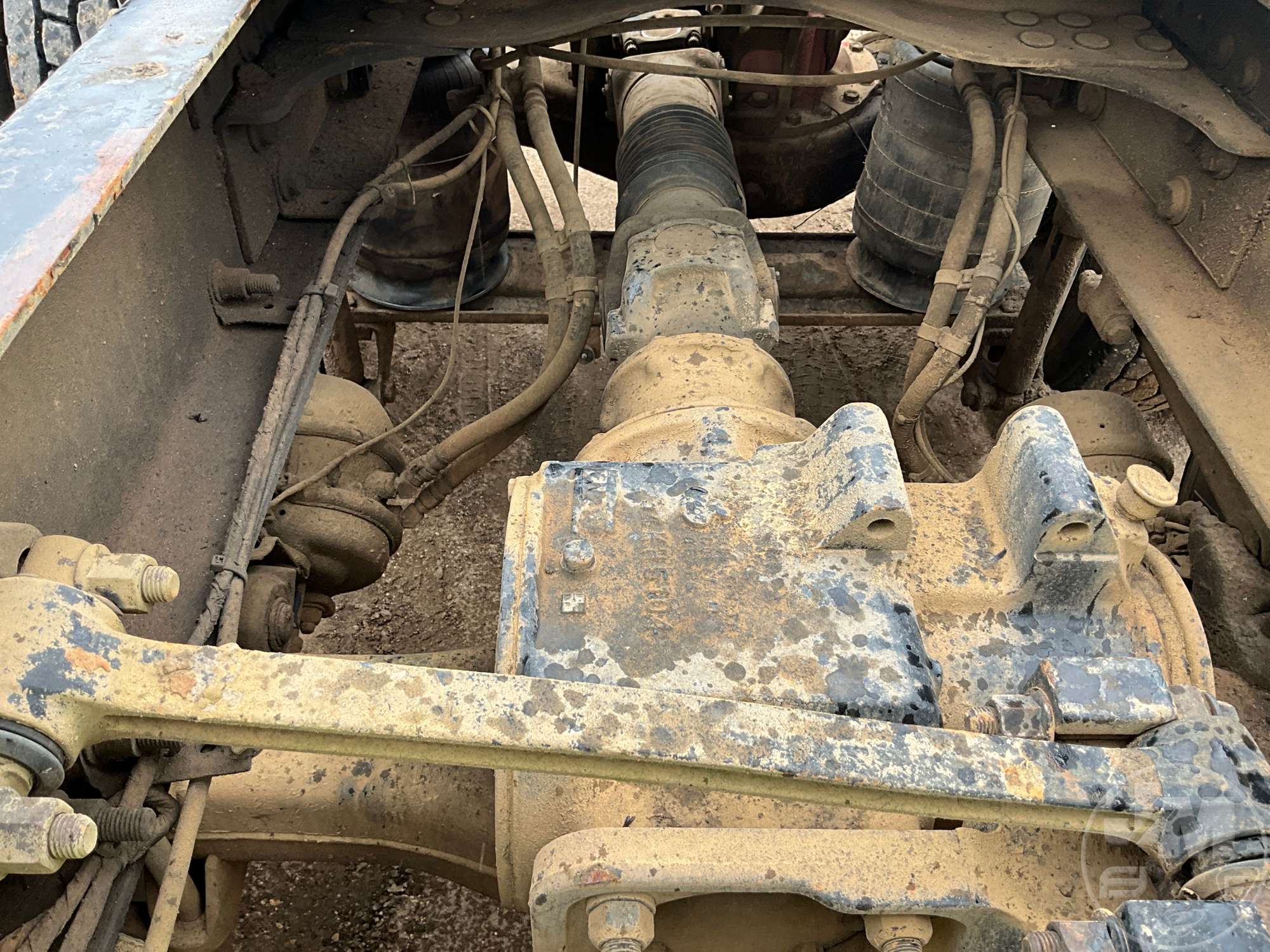 2005 Mack 613