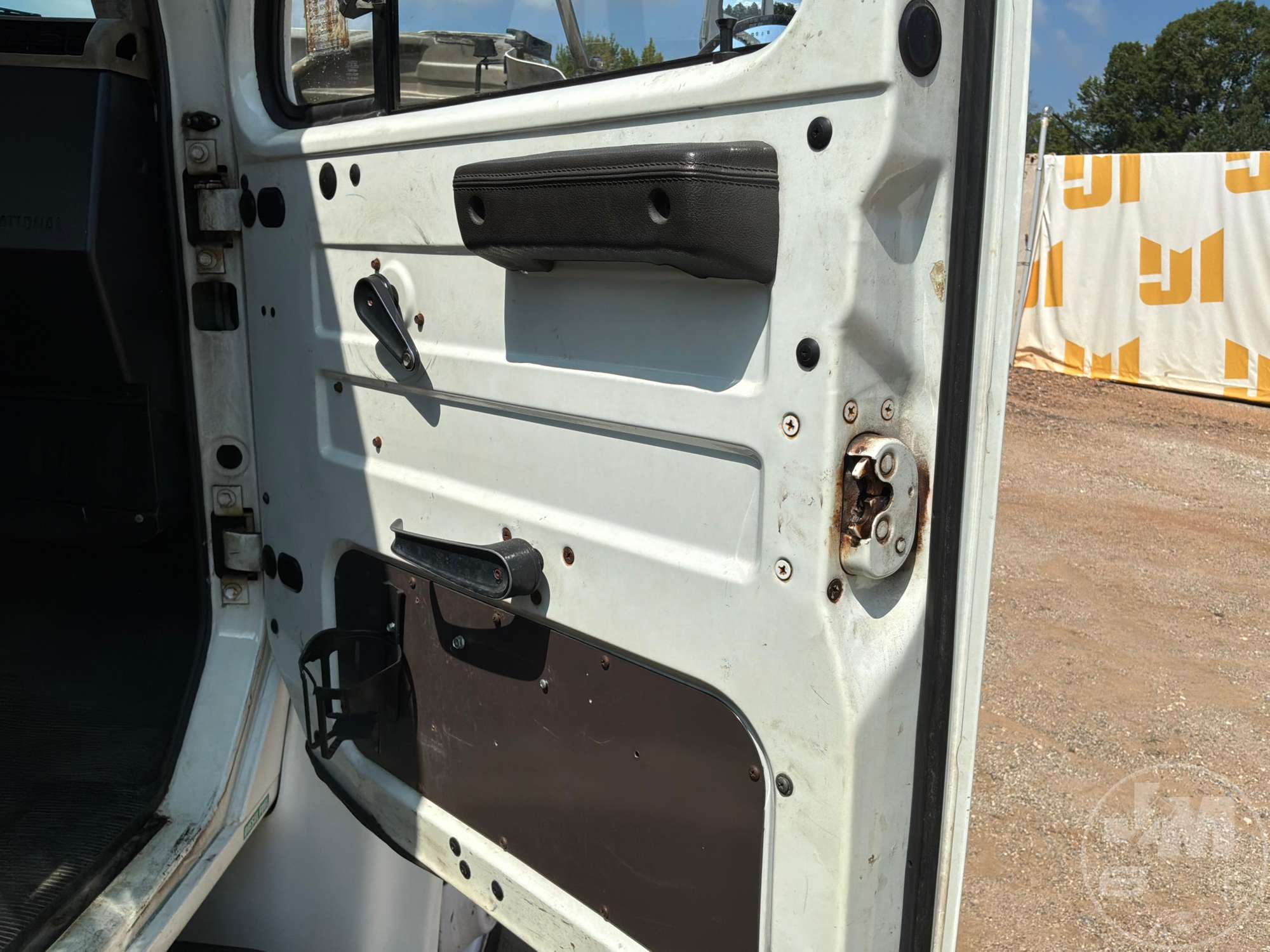 2001 International 4700