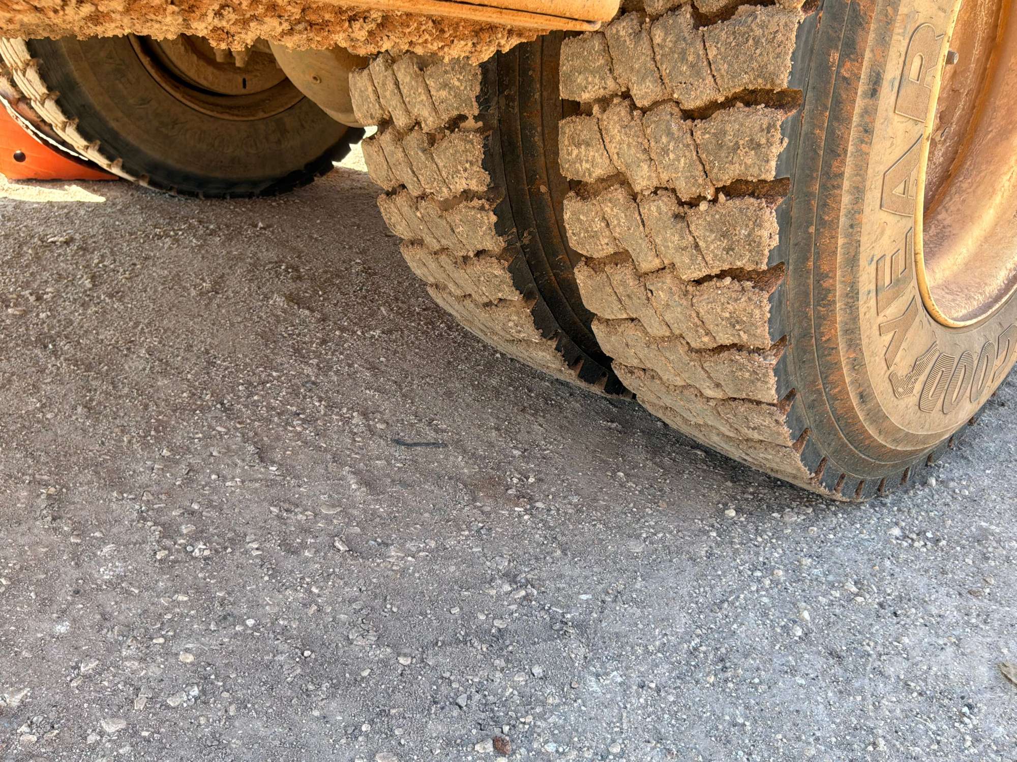 2002 Ford F750