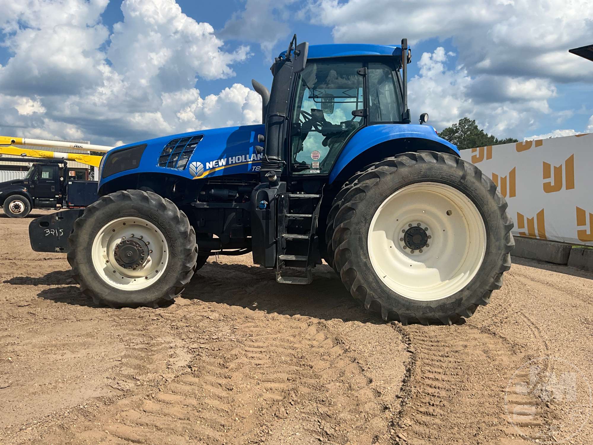 2019 New Holland T8.320