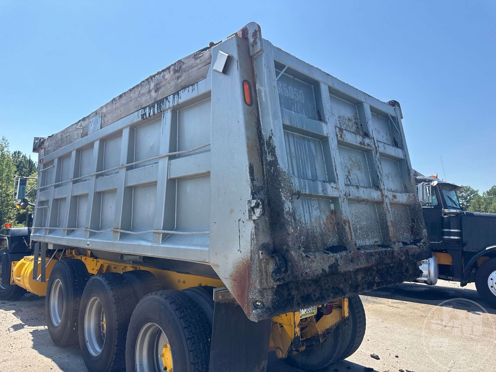 1996 Mack RD688S