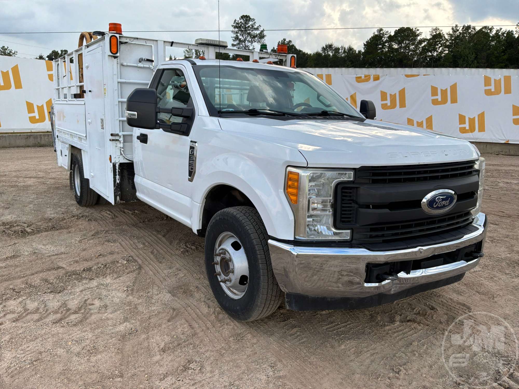 2017 Ford F-350XL SD