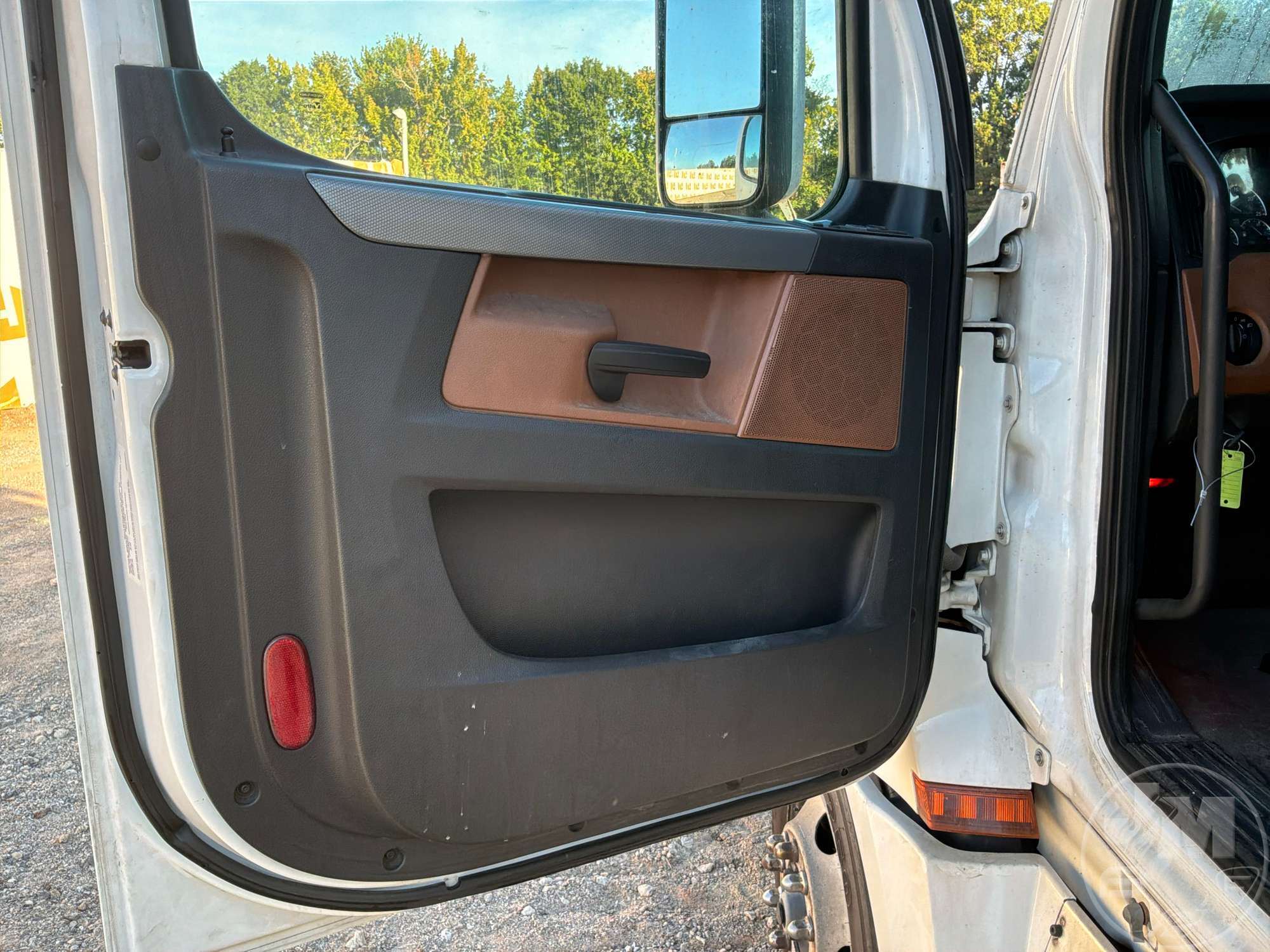 2020 Freightliner CASCADIA