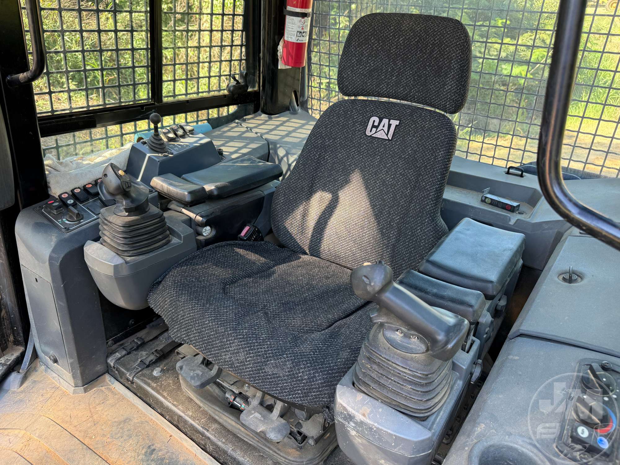 2012 Caterpillar D6K LGP