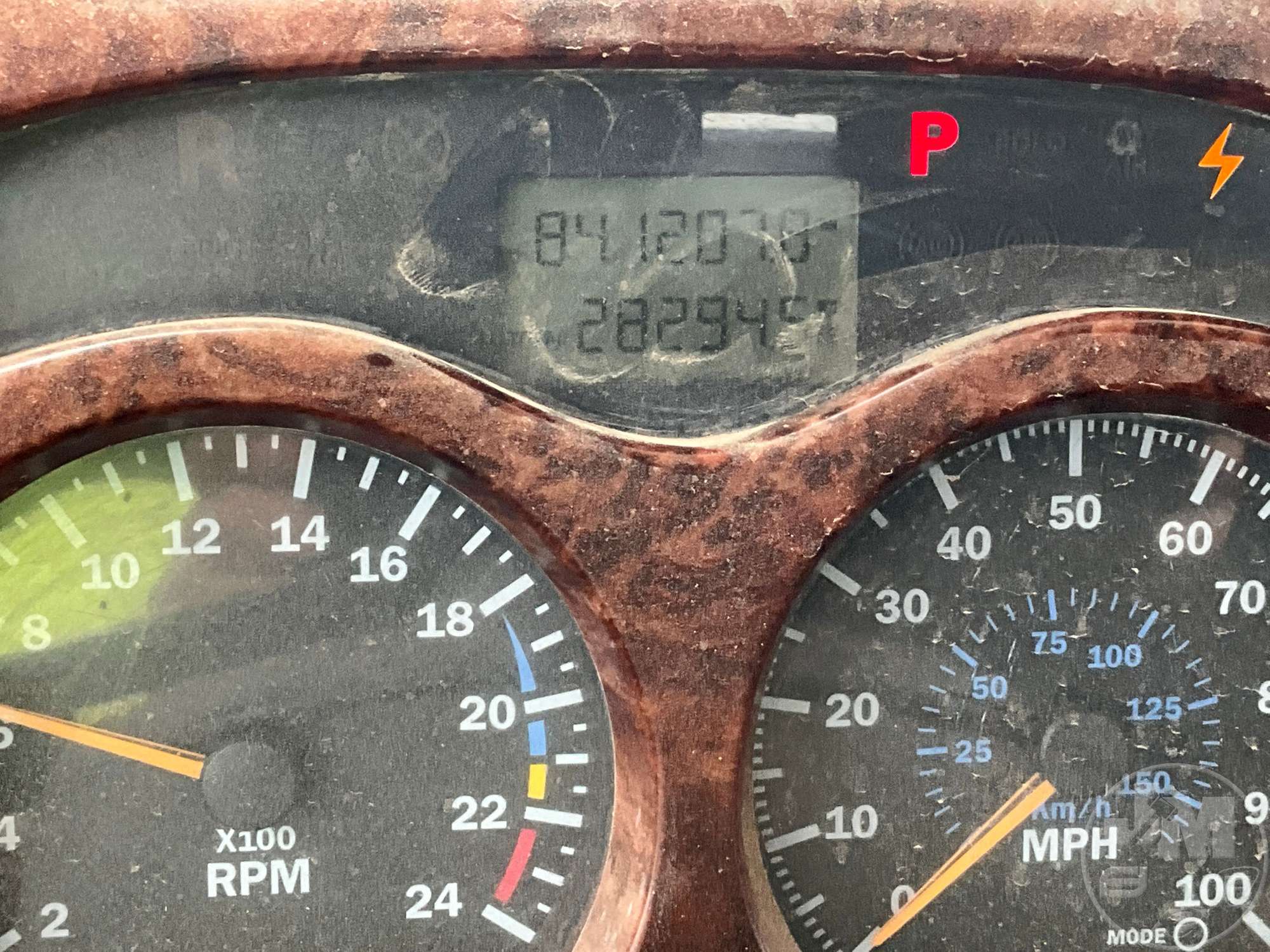 2005 Mack 613