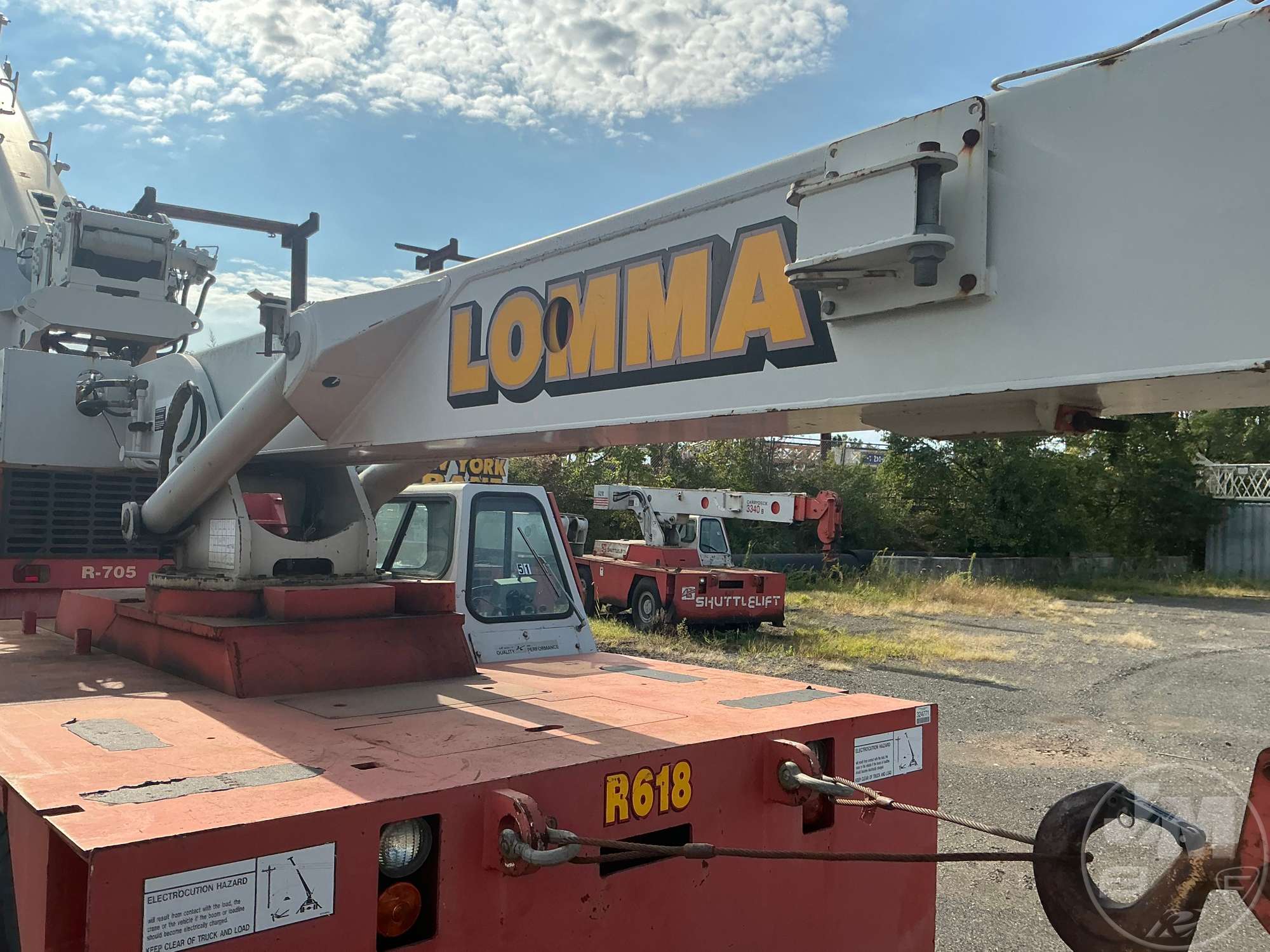 2004 Shuttlelift 5560B