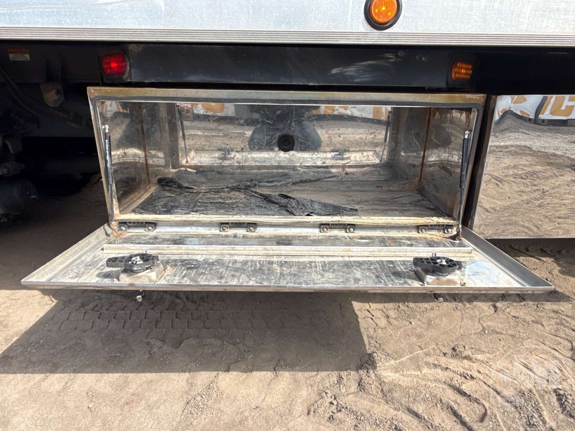 2017 Ford F650
