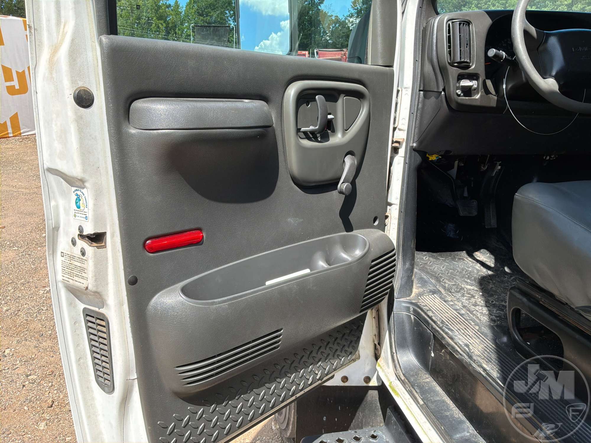 2006 GMC C5
