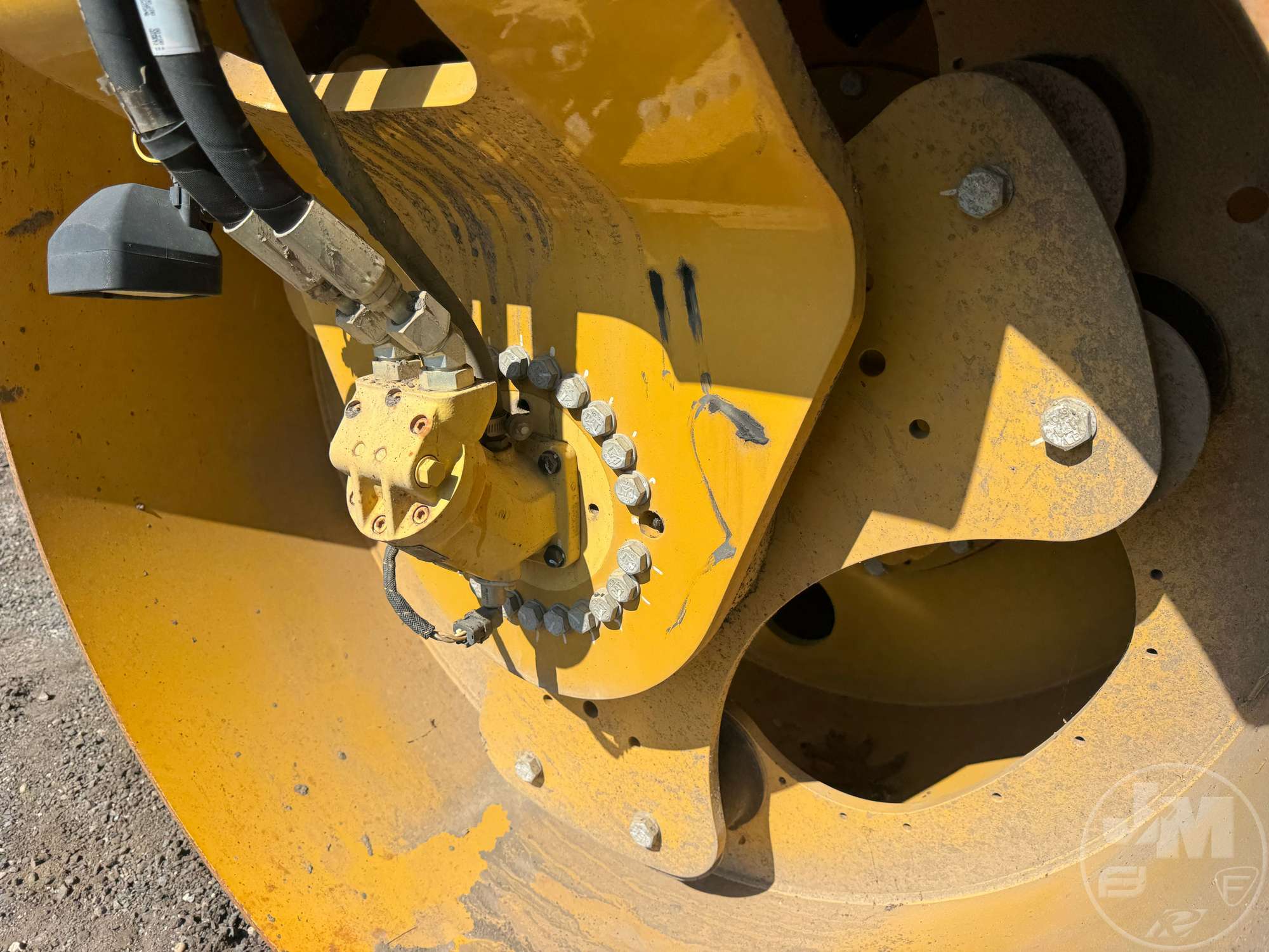 2016 Caterpillar CB54B