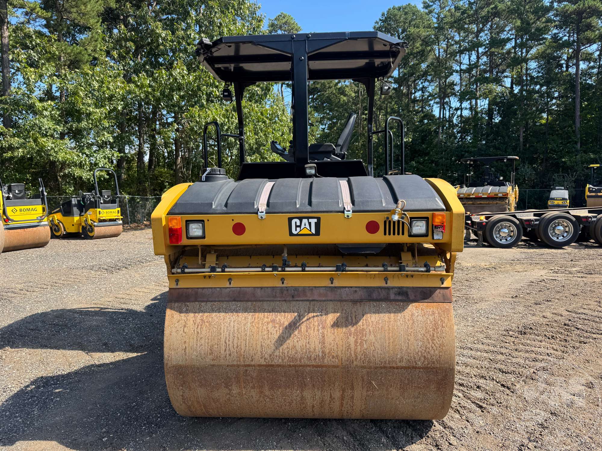 2016 Caterpillar CB54B