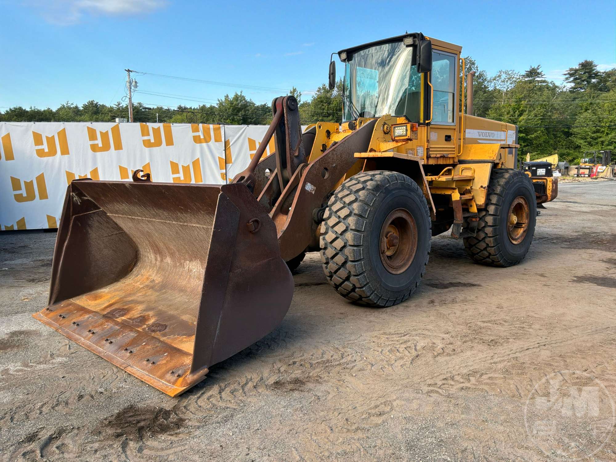 1999 Volvo L120C