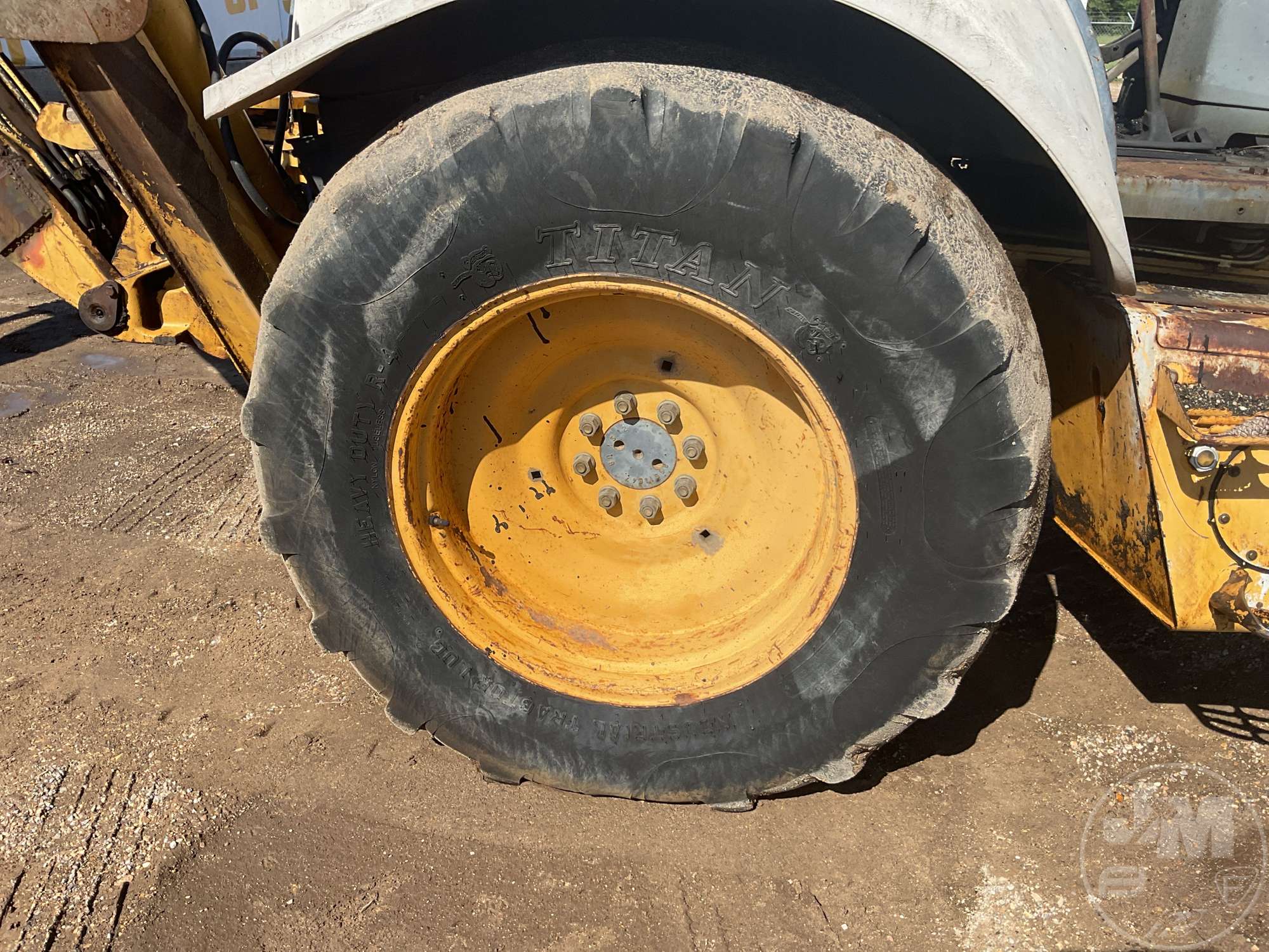 1998 New Holland 555E