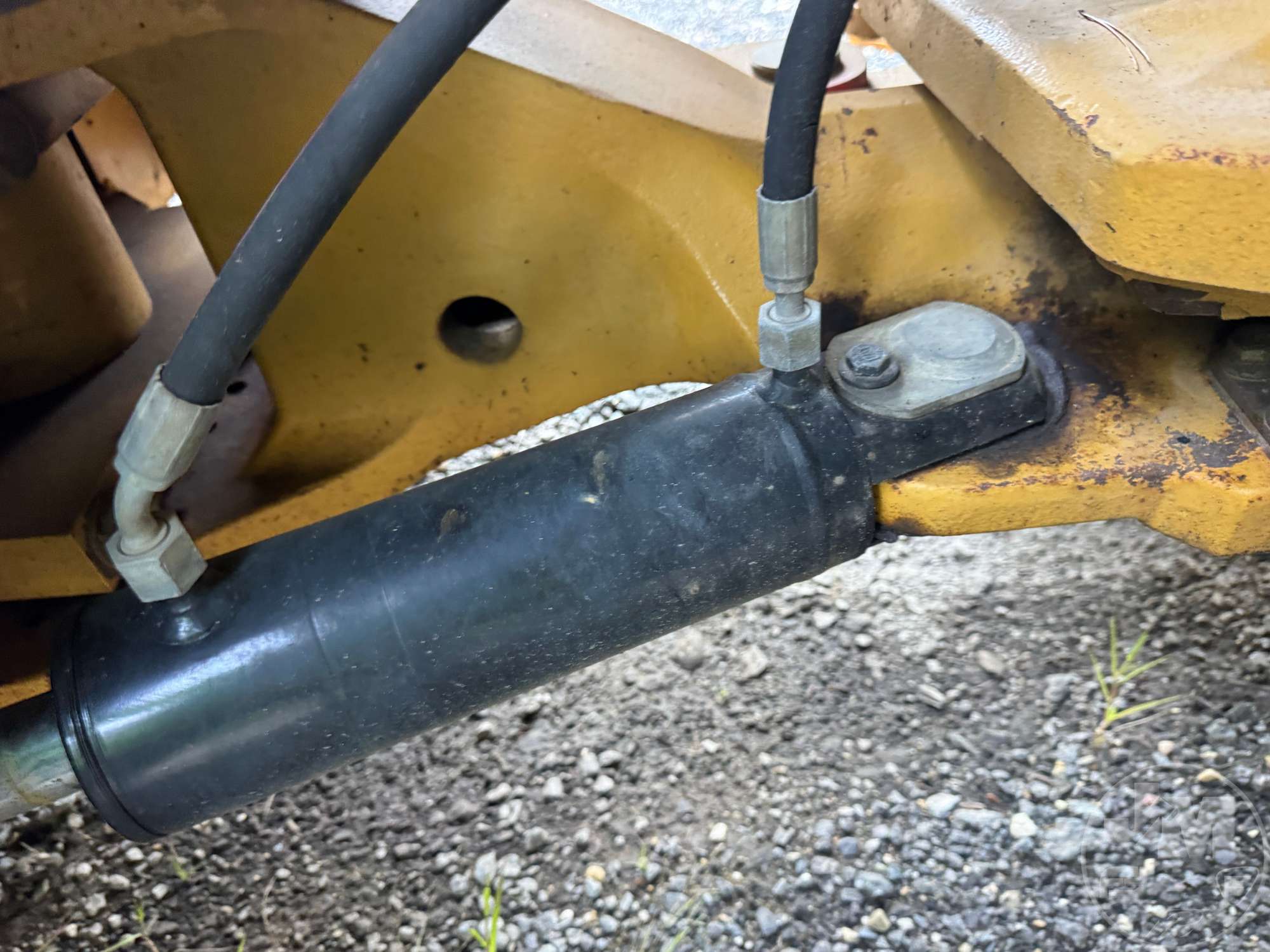2015 Caterpillar CB64B