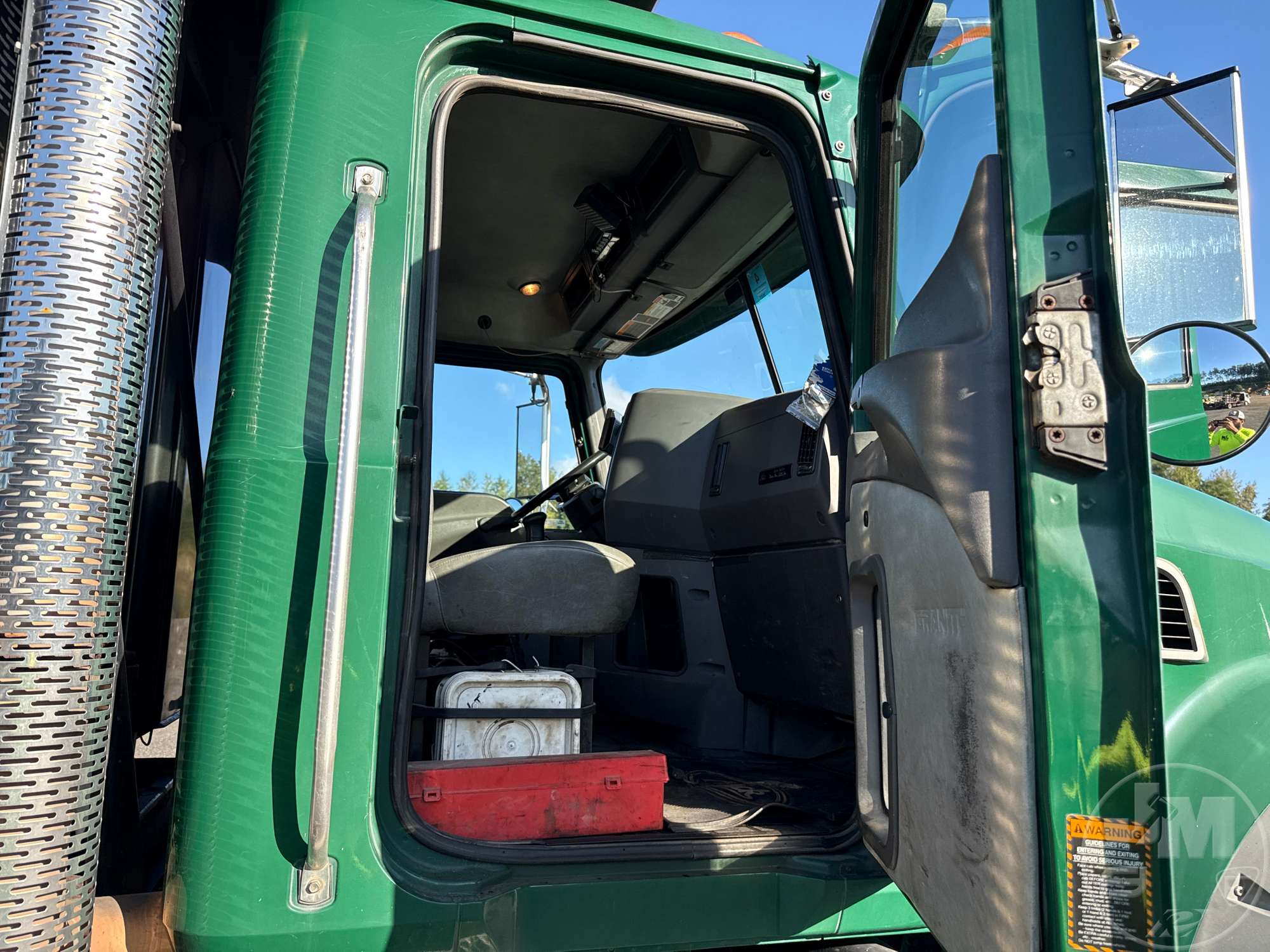 2011 Mack GU GRANITE