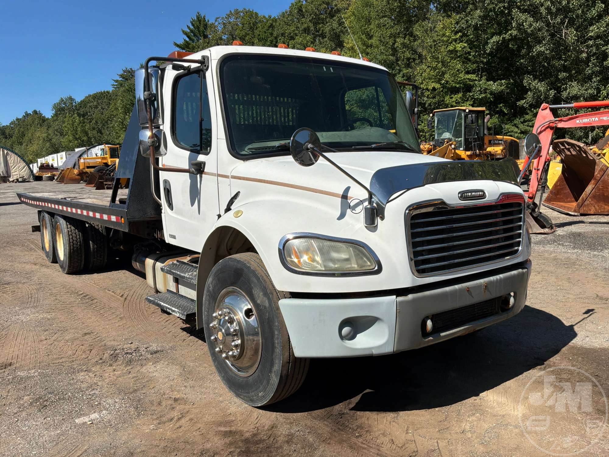 2005 Freightliner M2