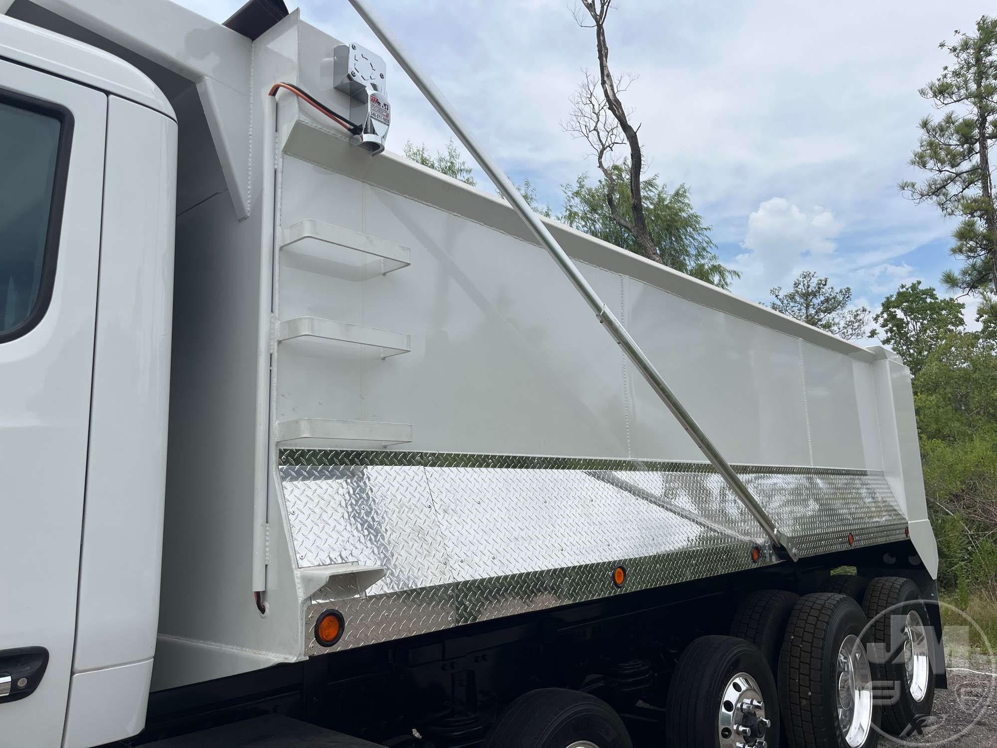 2015 Peterbilt 567
