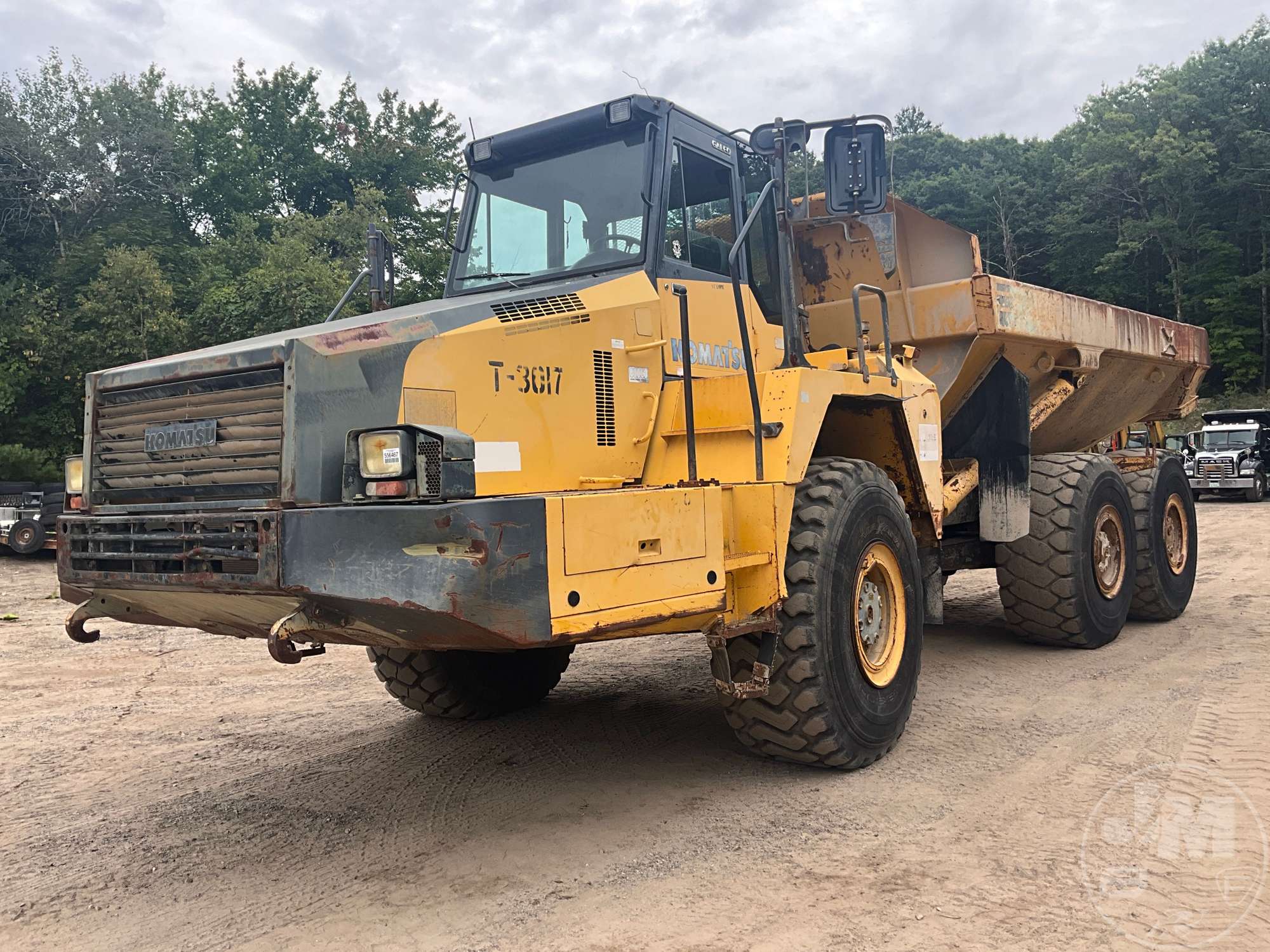 Photo of 2006 Komatsu HM350-2