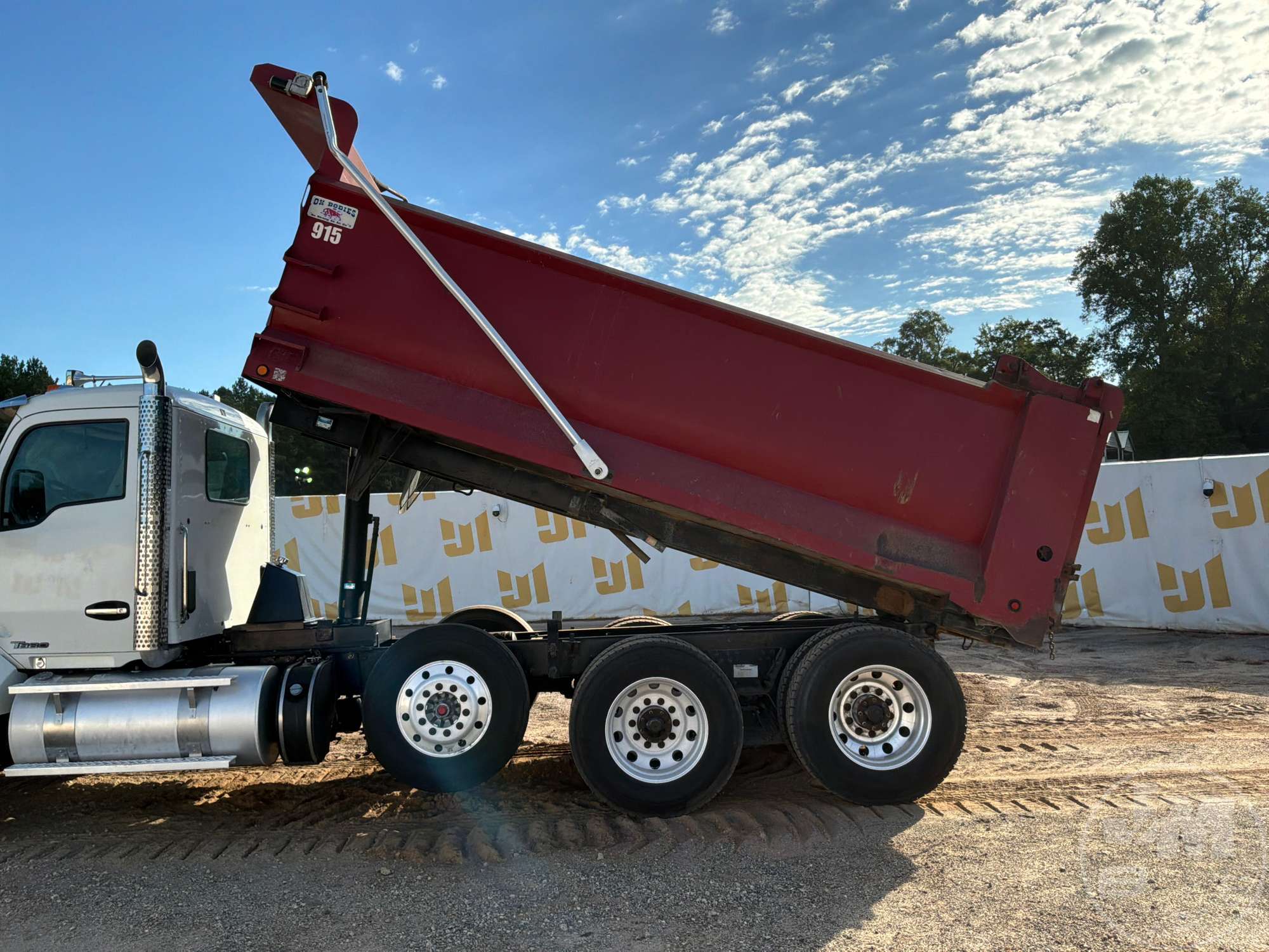 2016 Kenworth T880