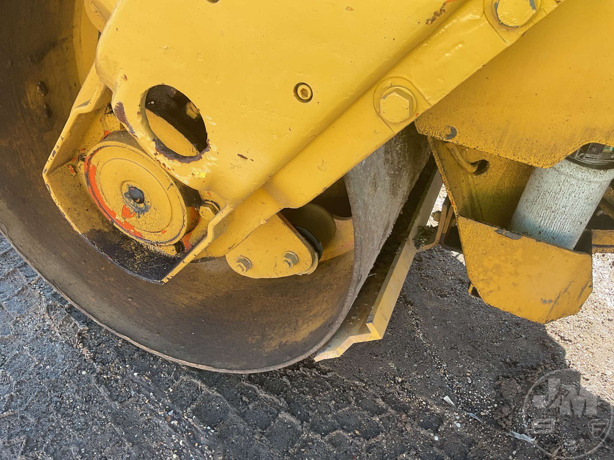 1998 Caterpillar CB224C