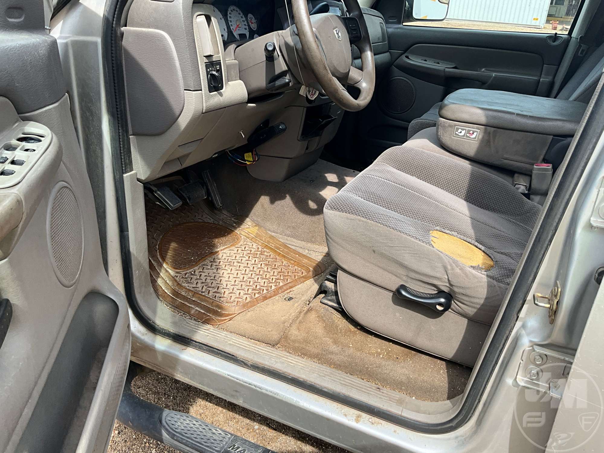 2004 Dodge RAM SLT