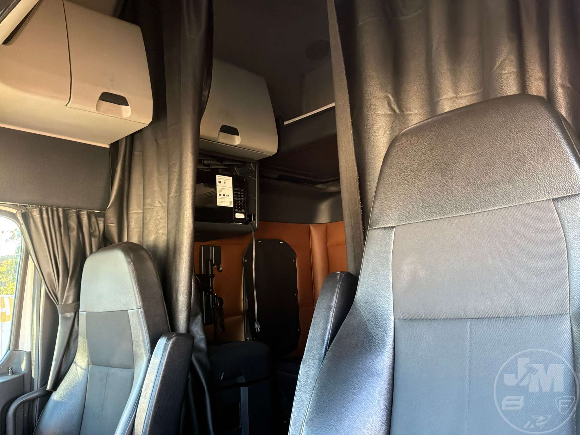 2020 Freightliner CASCADIA