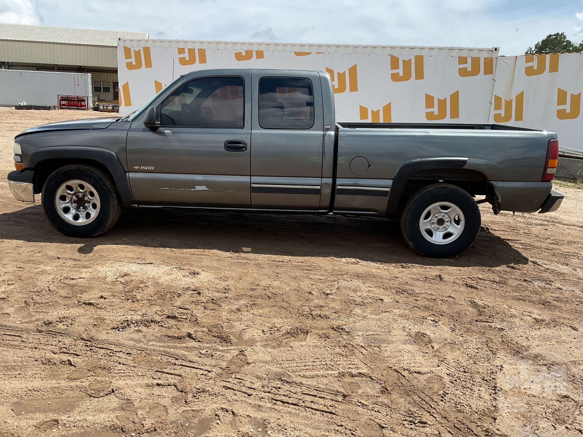 2002 Chevrolet SILVERADO
