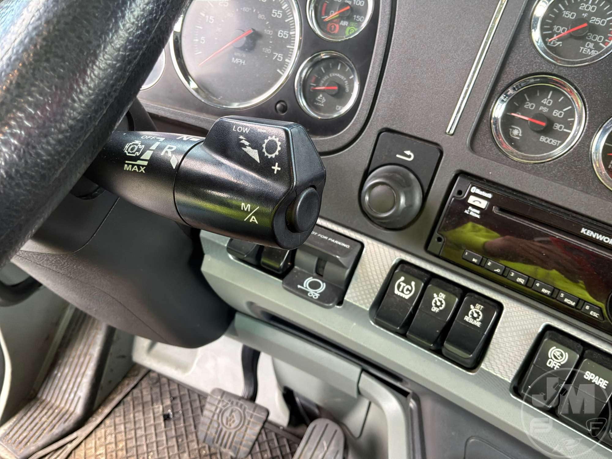 2020 Kenworth T880