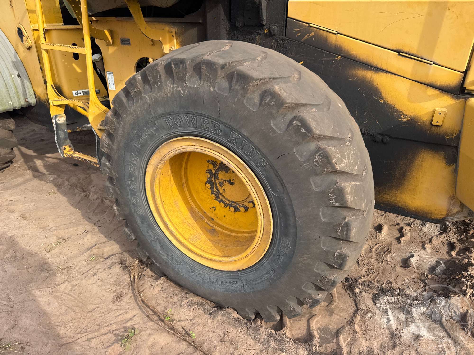 2005 John Deere 624J