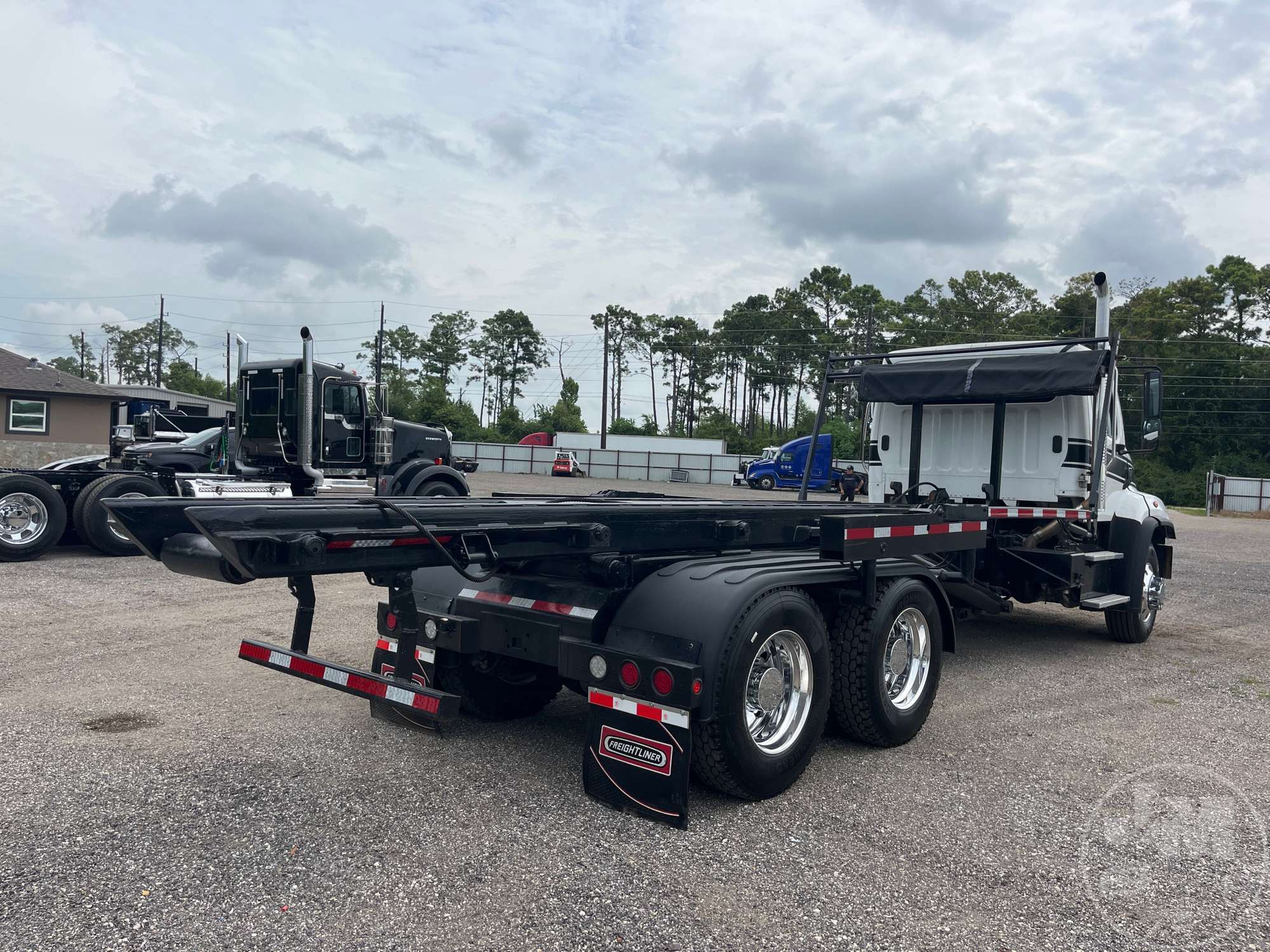 2014 Freightliner 114SD