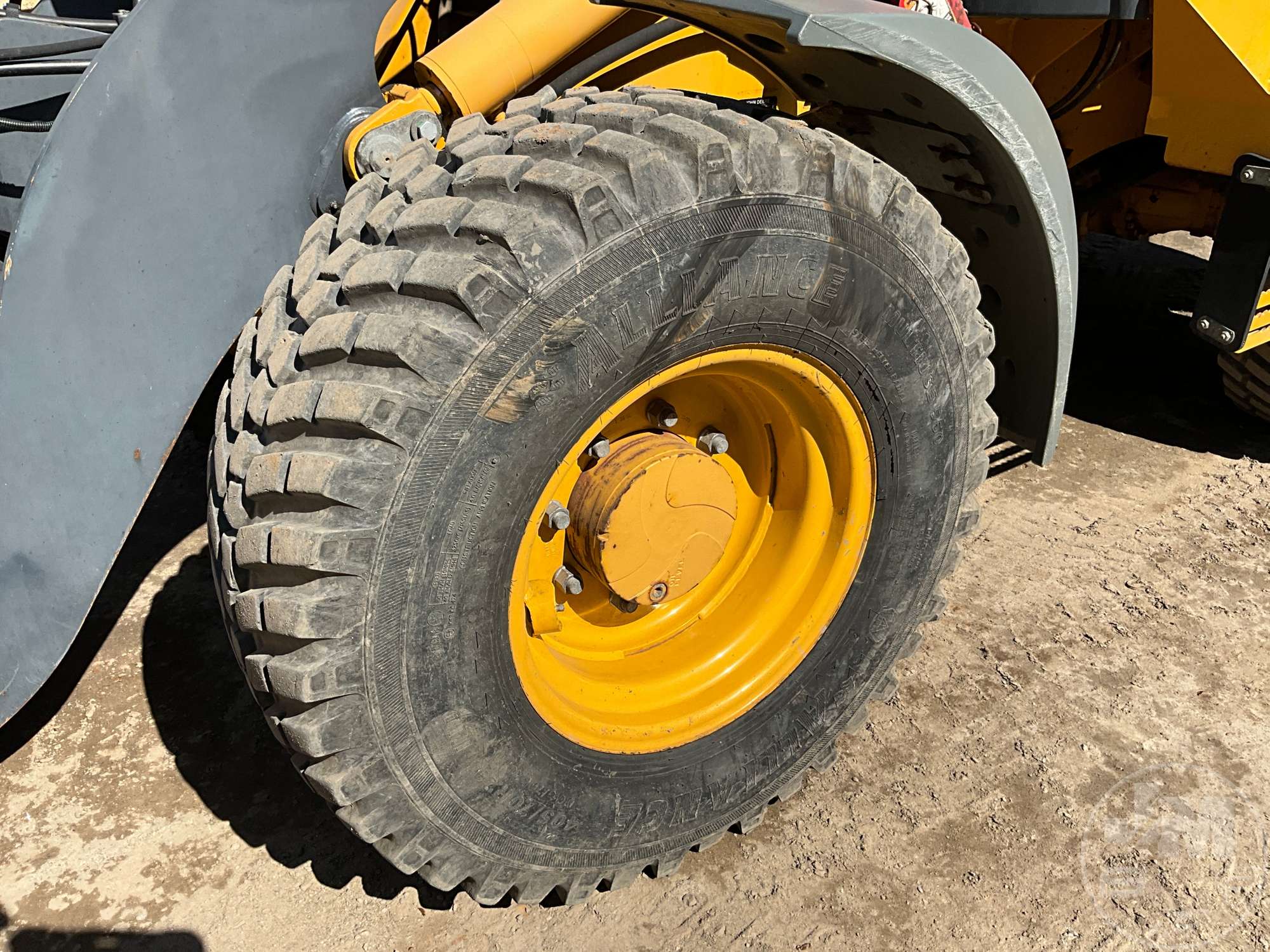 2017 John Deere 324K