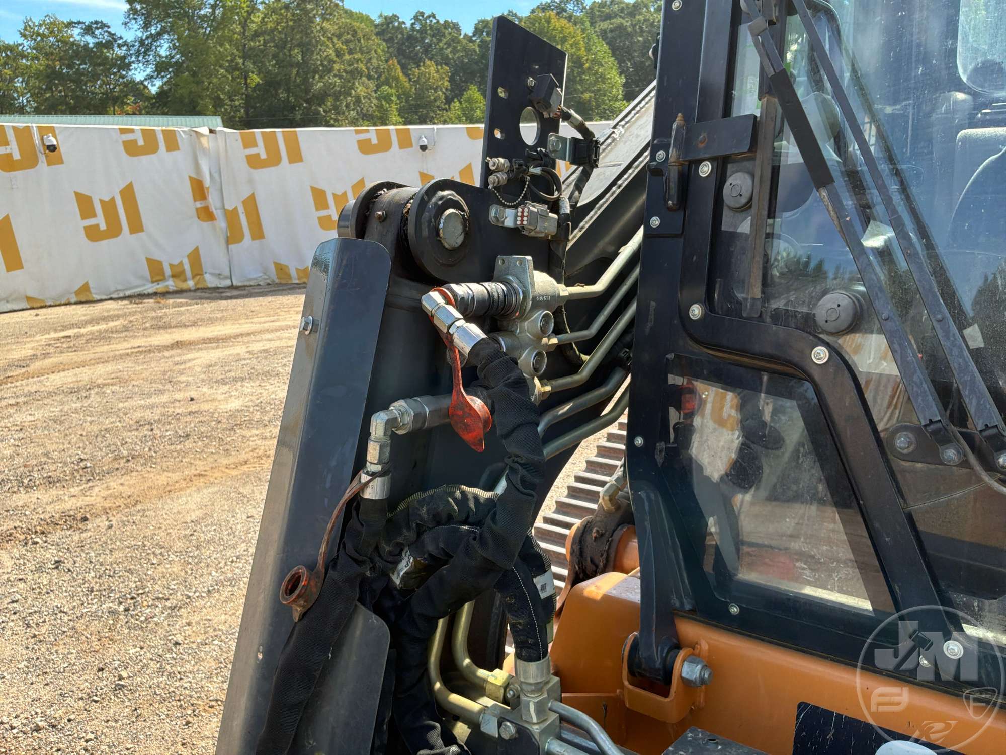 2023 Case DL550
