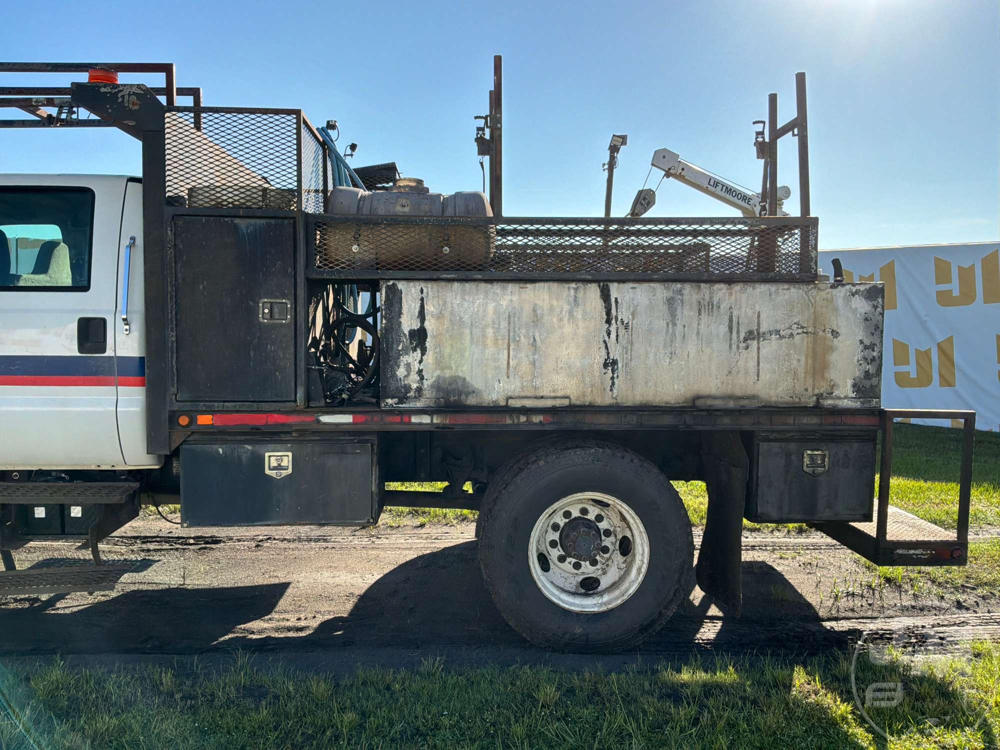 2009 Ford F-650XL SD CREW CAB