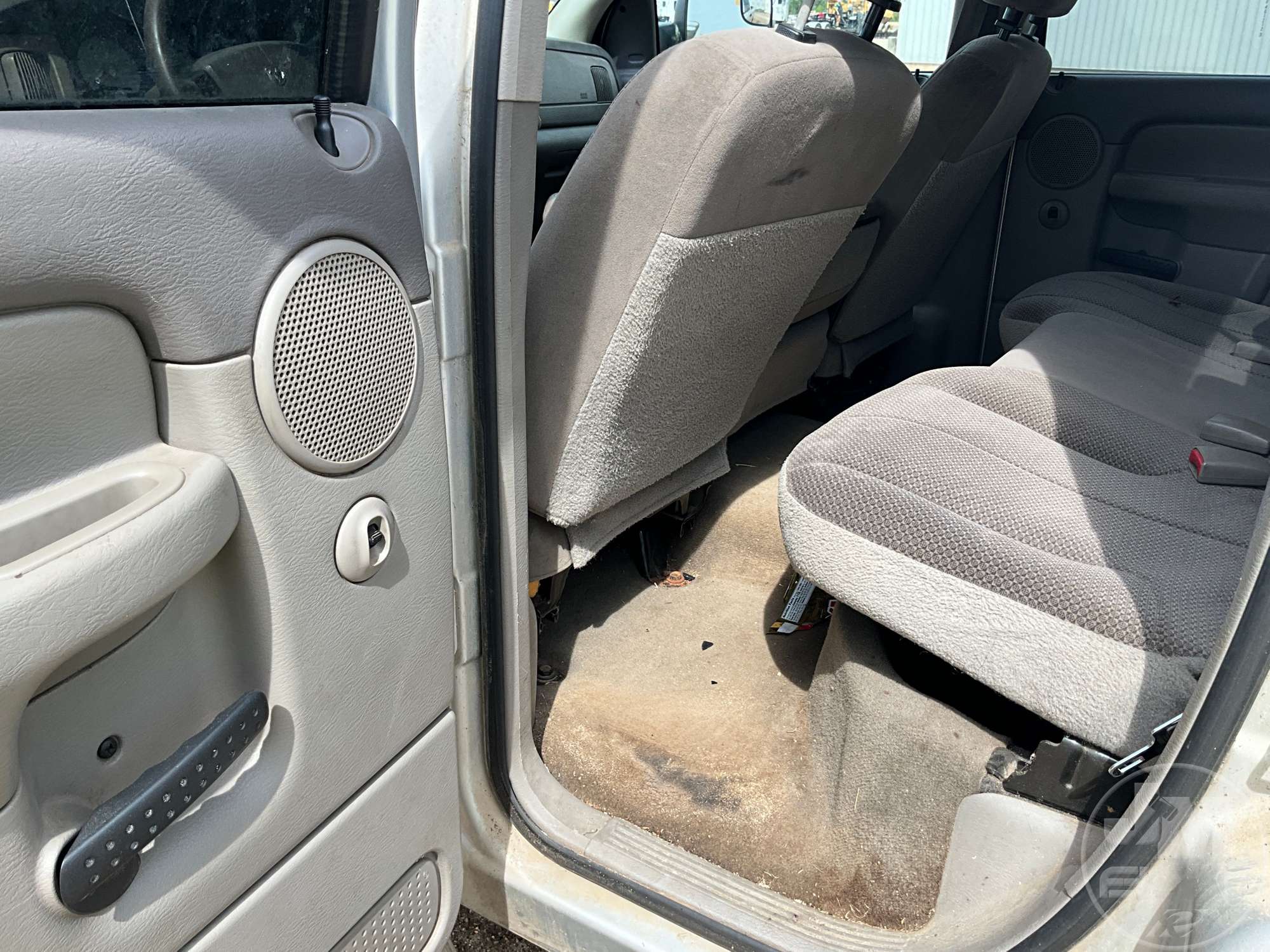 2004 Dodge RAM SLT