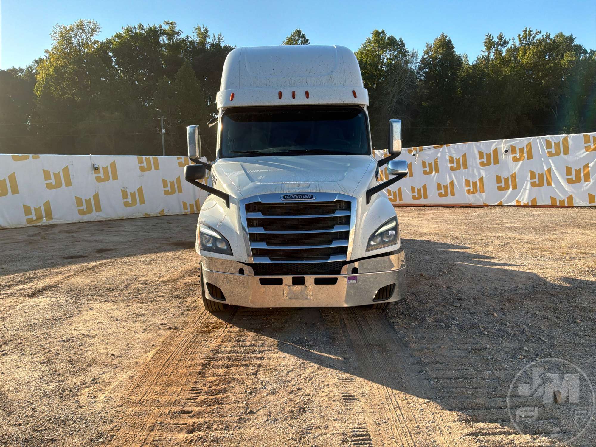 2020 Freightliner CASCADIA