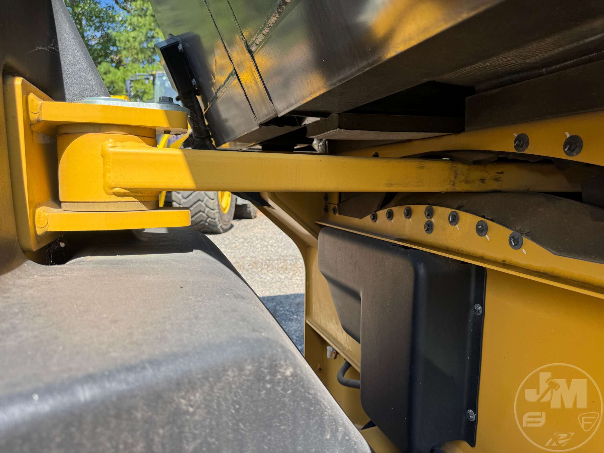2016 Caterpillar CB54B