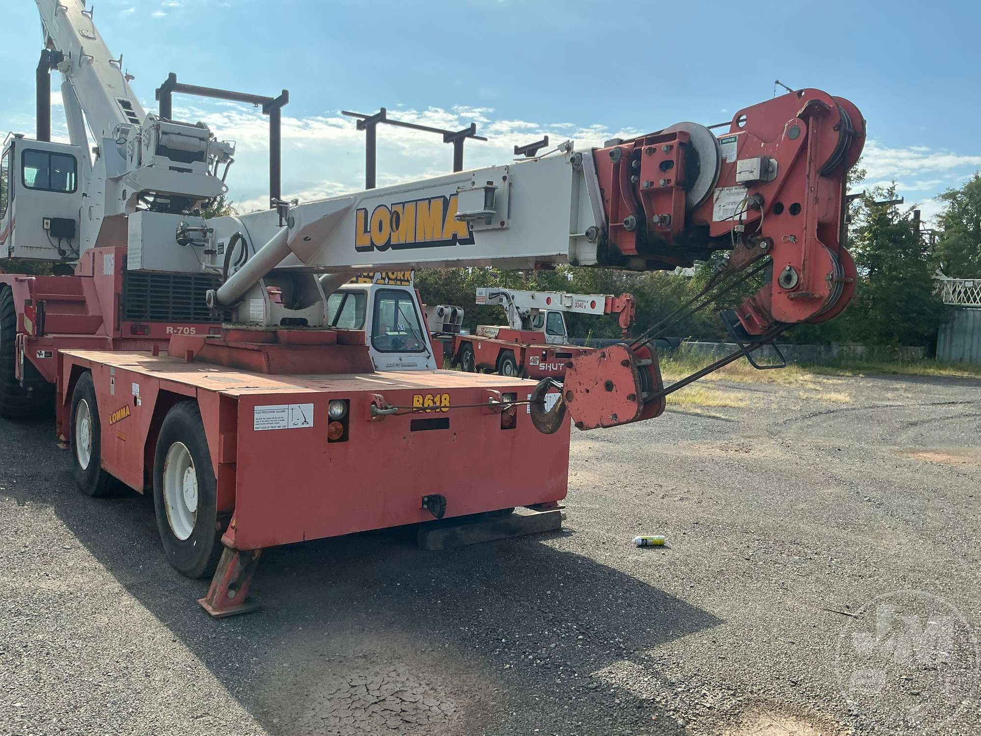 2004 Shuttlelift 5560B