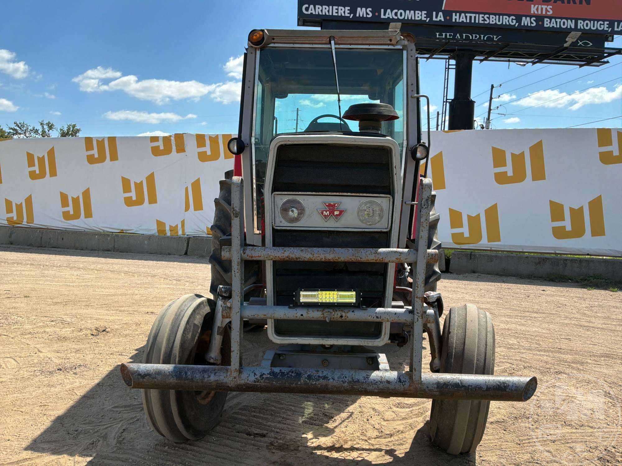 1981 Massey Ferguson 2675