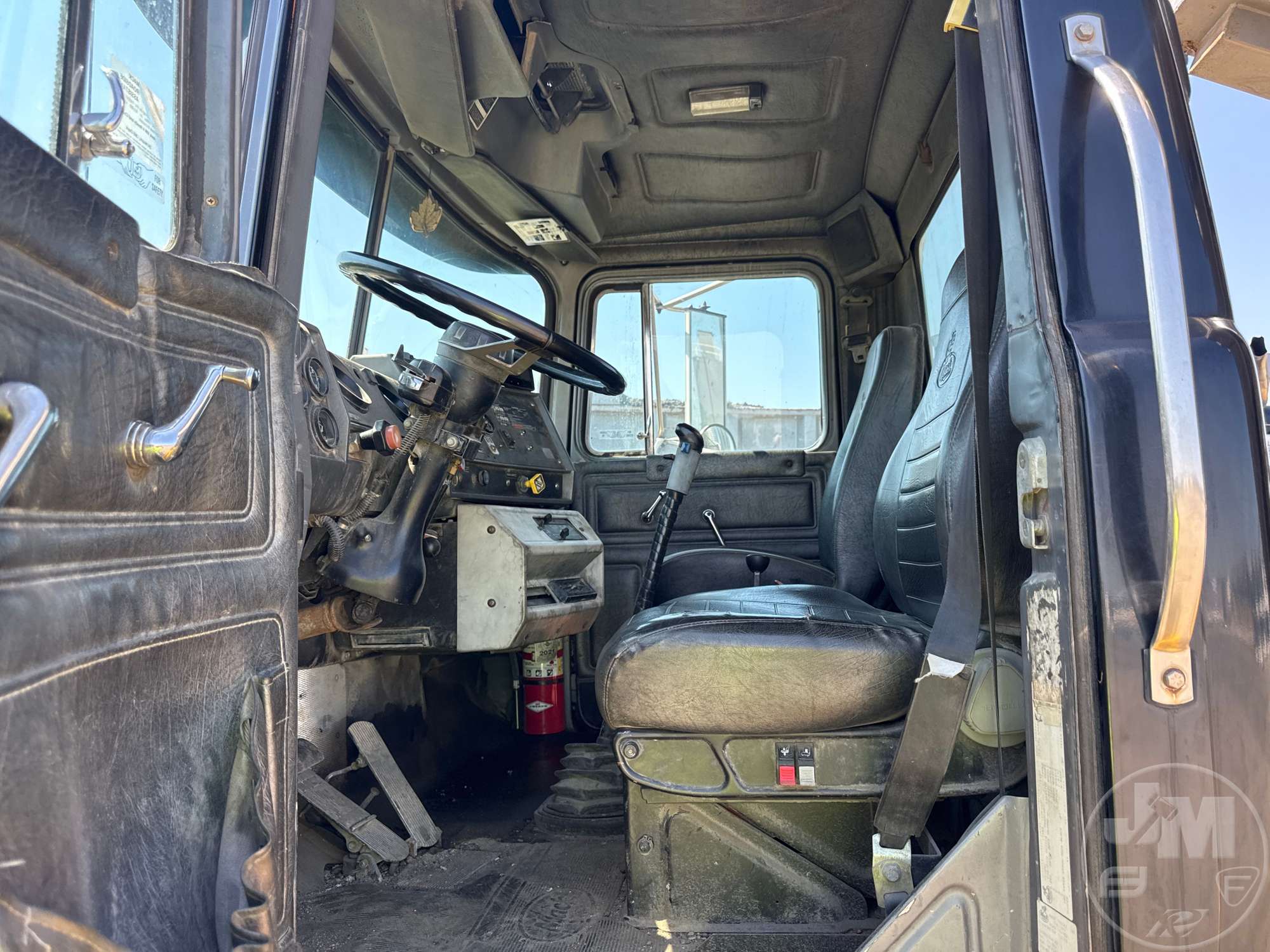 1996 Mack RD688S